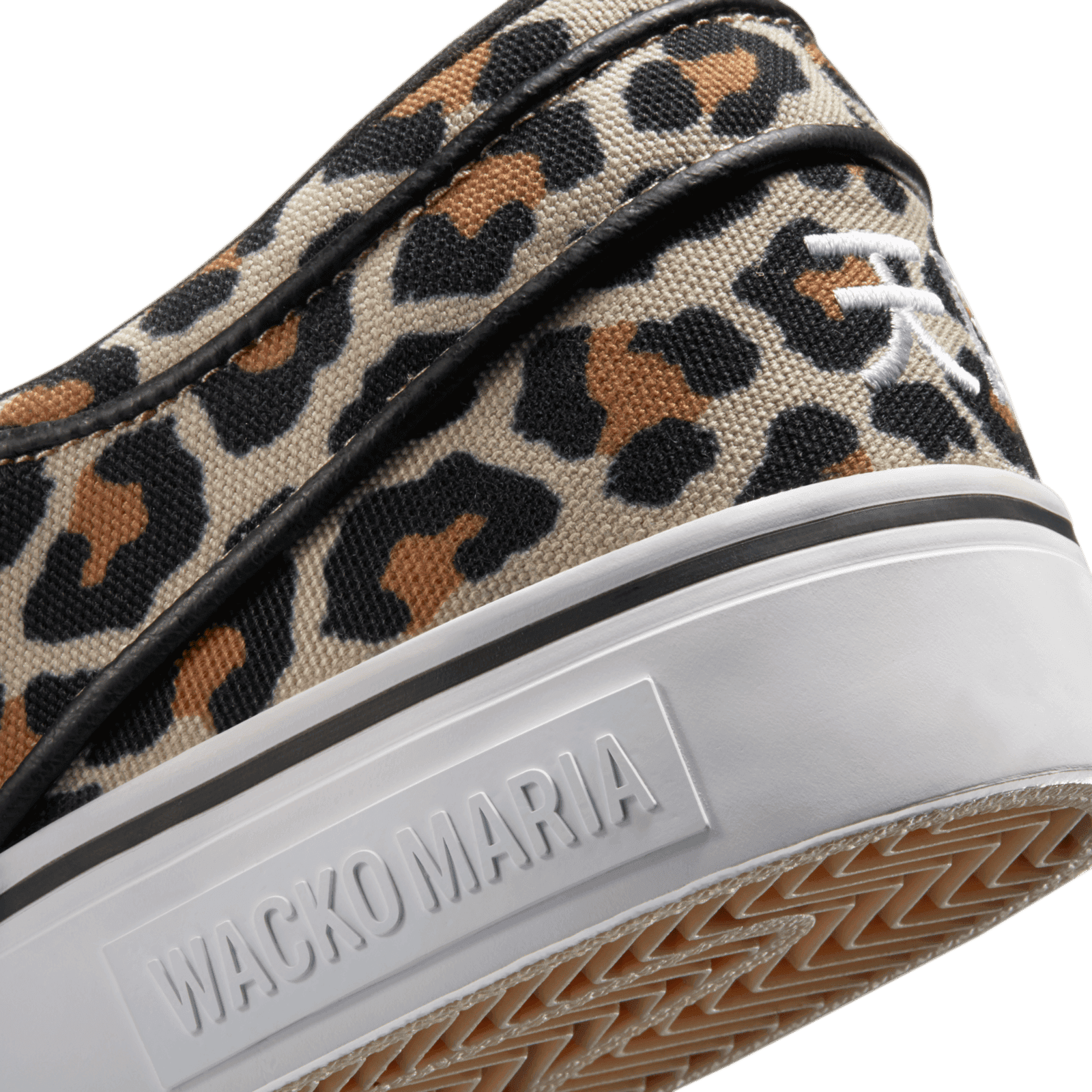 nike janoski leopard