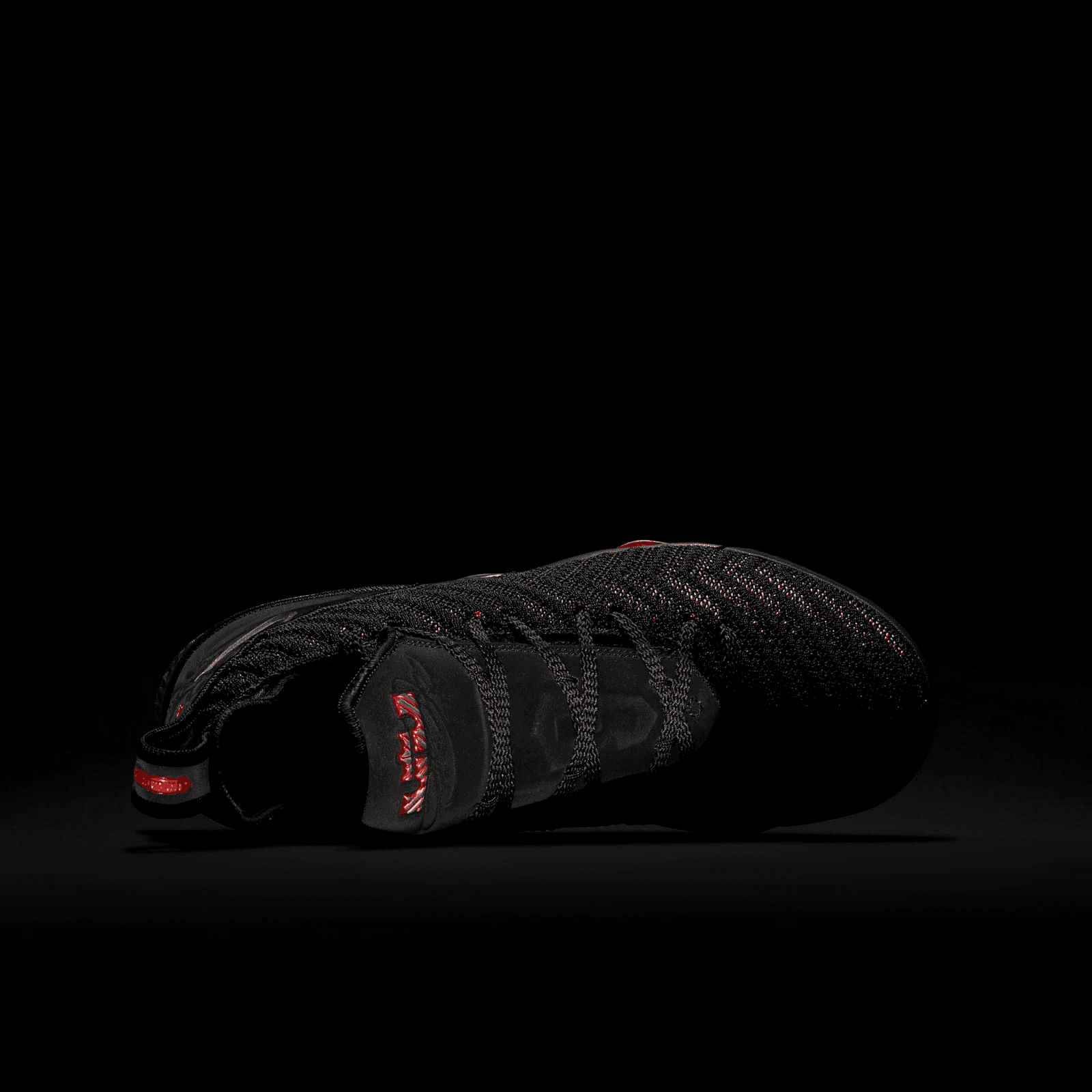 lebron 15 fresh bred