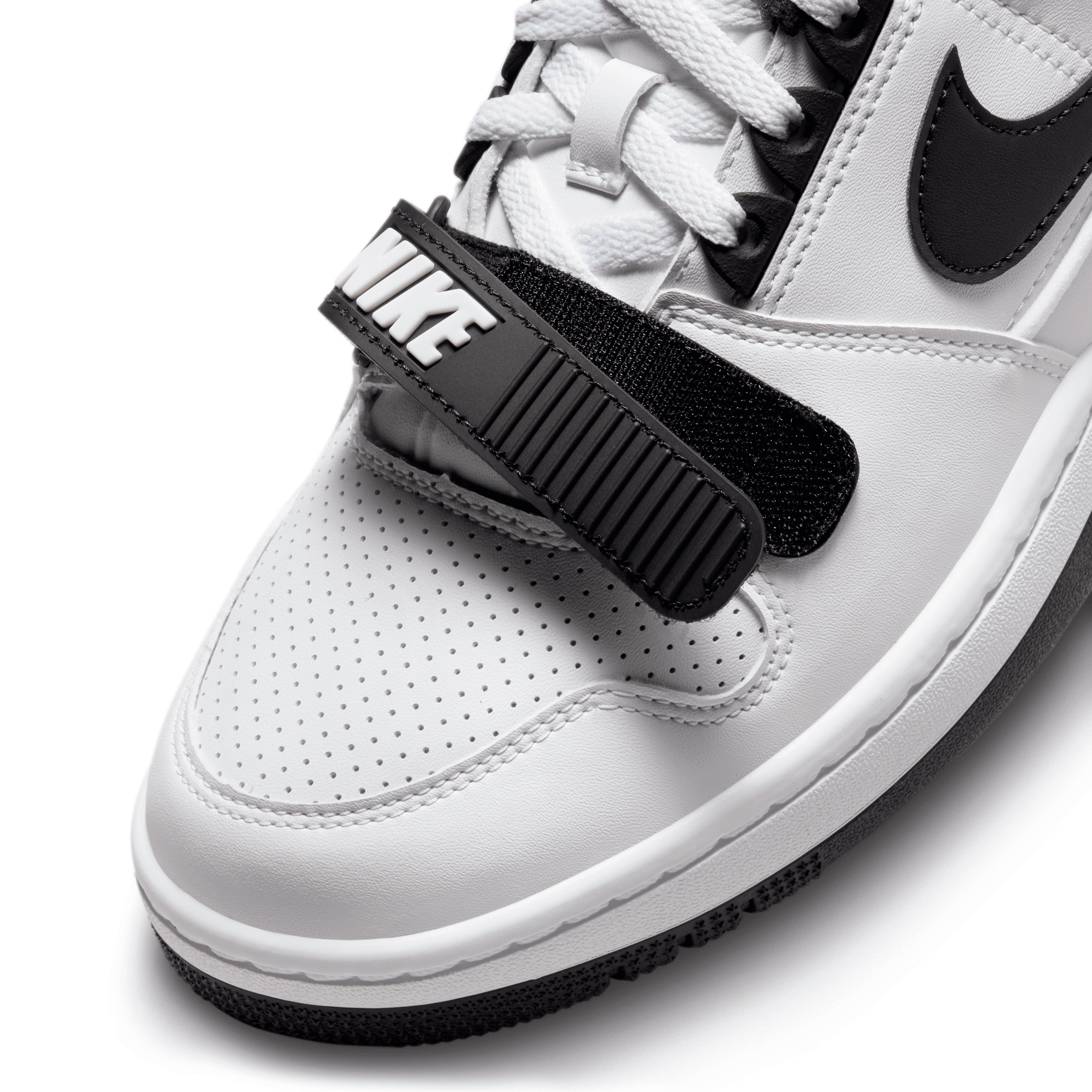 Nike X Billie Eilish Air Alpha Force 88 SP Shoes \'Black & White\' (DZ6763-102) Me Billie Eilish x Nike Air Alpha Force 88 SP DZ6763 102 | OVERKILL main image 2