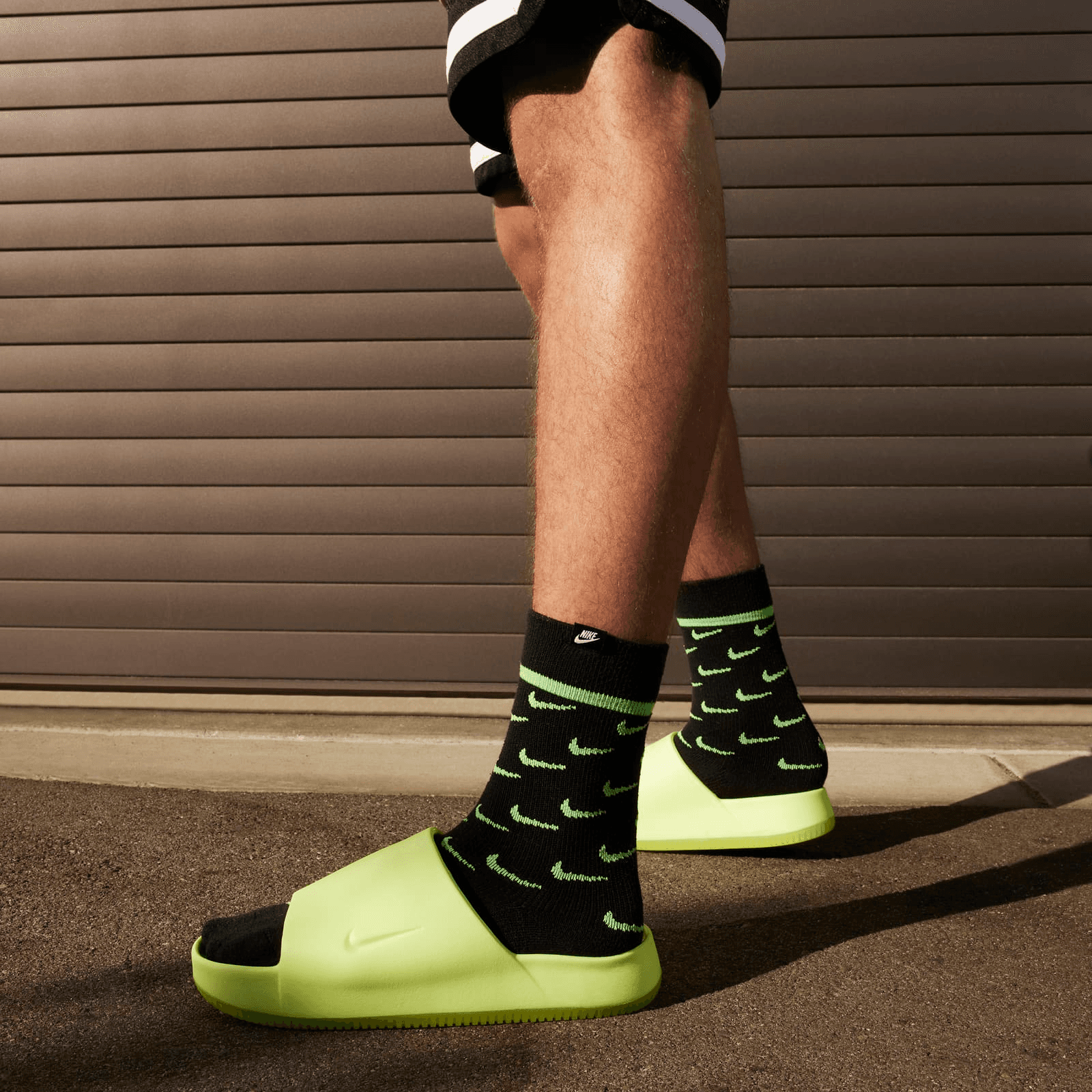 Nike Calm Slide Volt - FD4116-700 Raffles & Where to Buy display picture 2