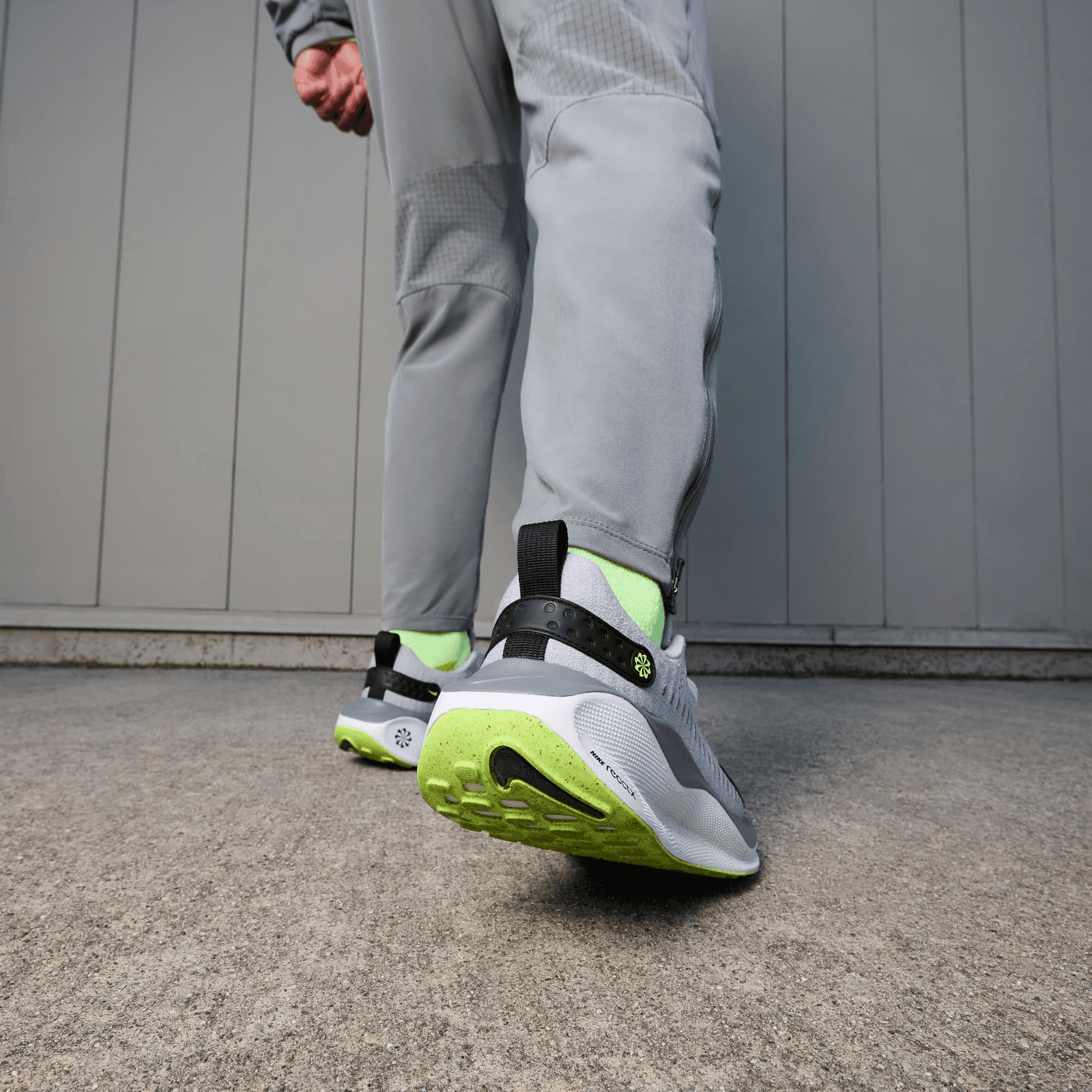 Nike ReactX Infinity Run 4 'Wolf Grey Black' - DR2665-002 Release Info