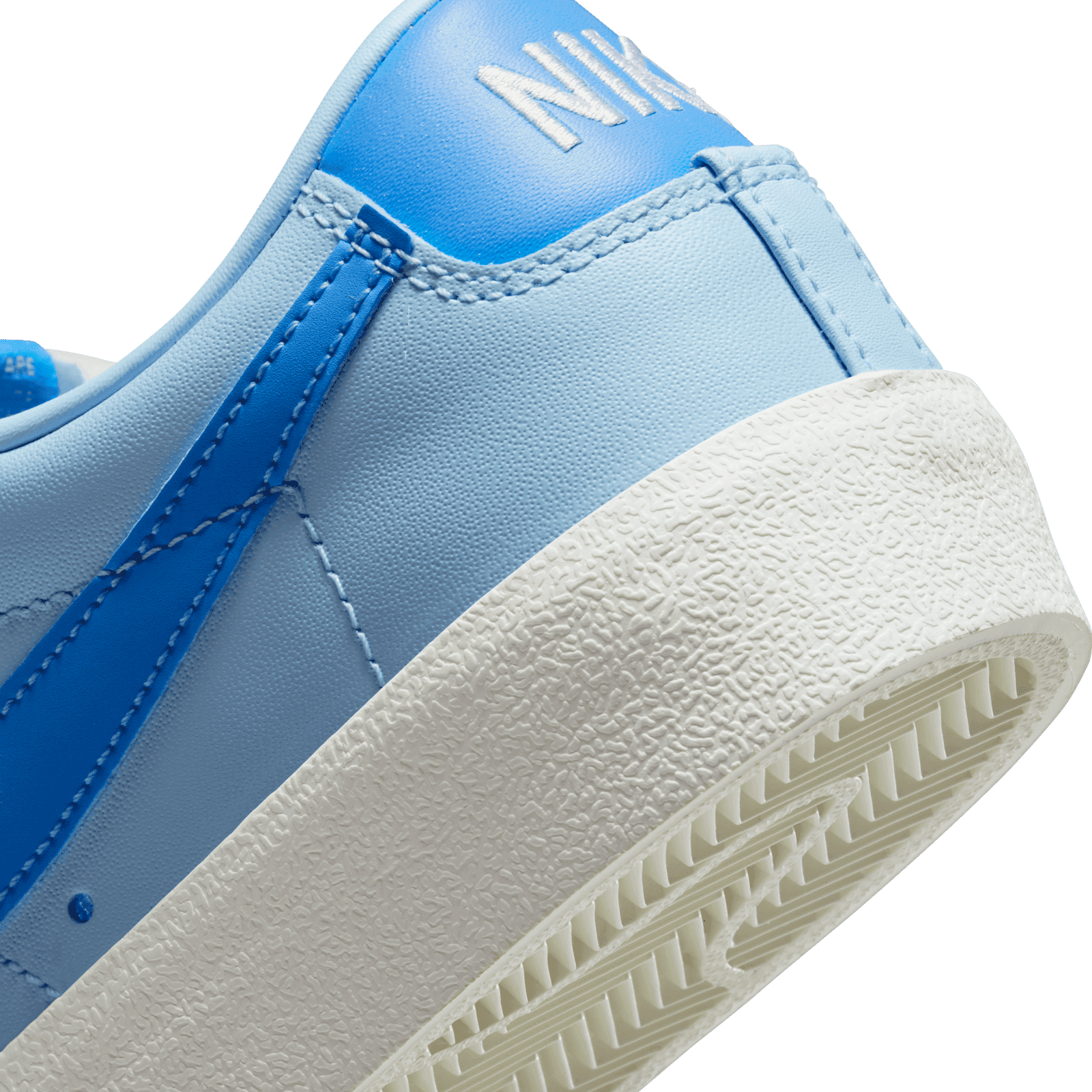 Nike Blazer Low  display picture 2