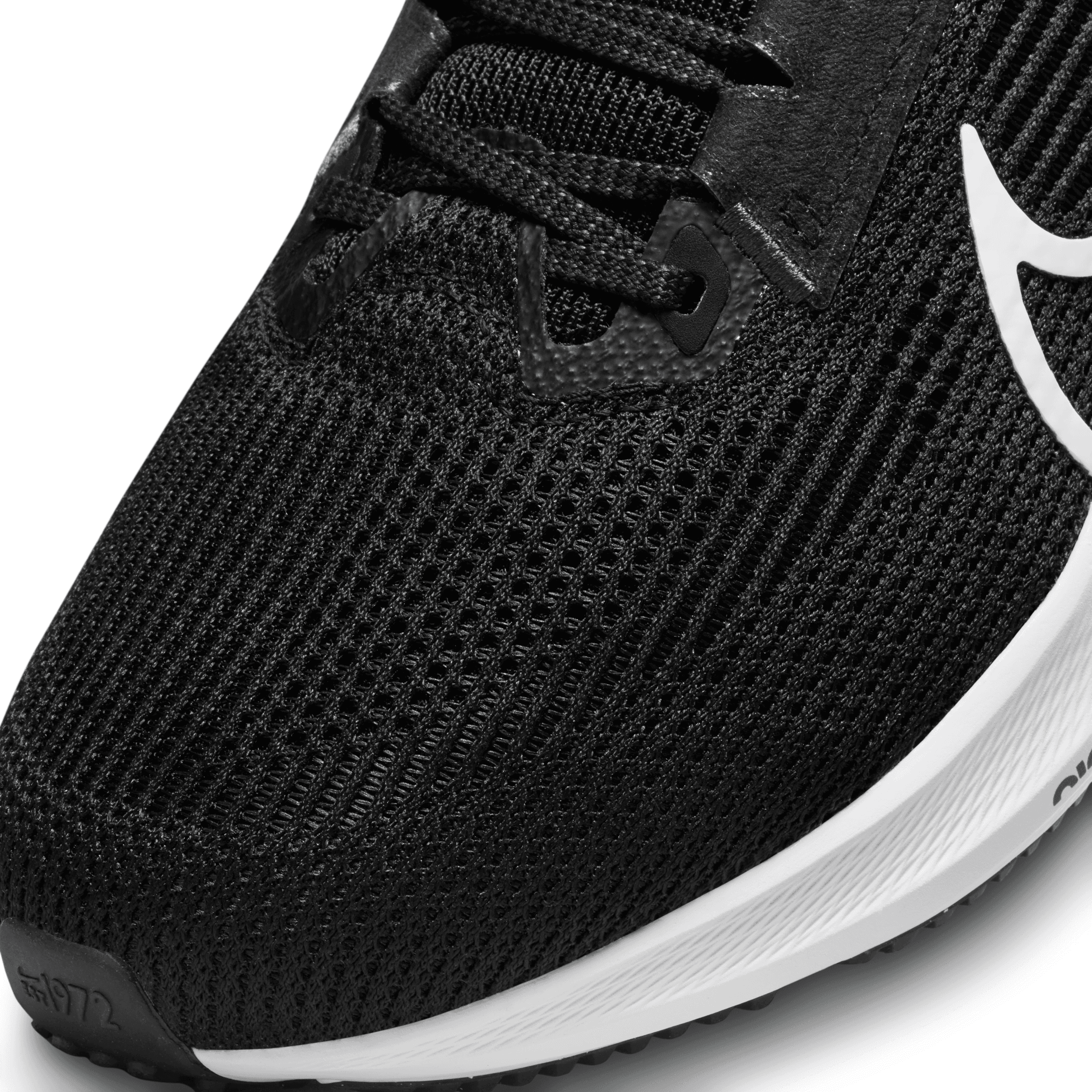 Nike Air Zoom Pegasus 40 Wide 'Black White' (W) - FN7991-001