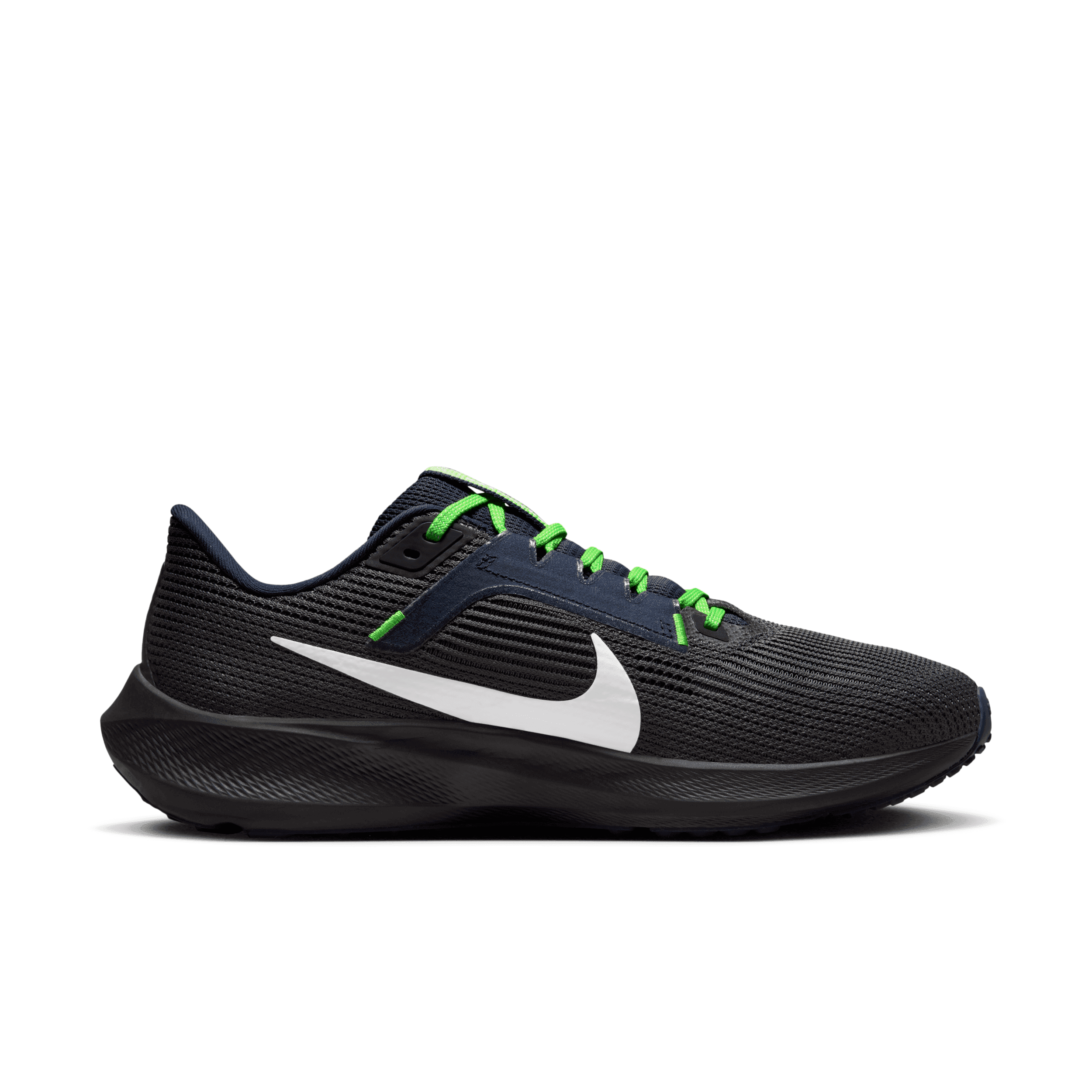 nike-nfl-x-air-zoom-pegasus-40