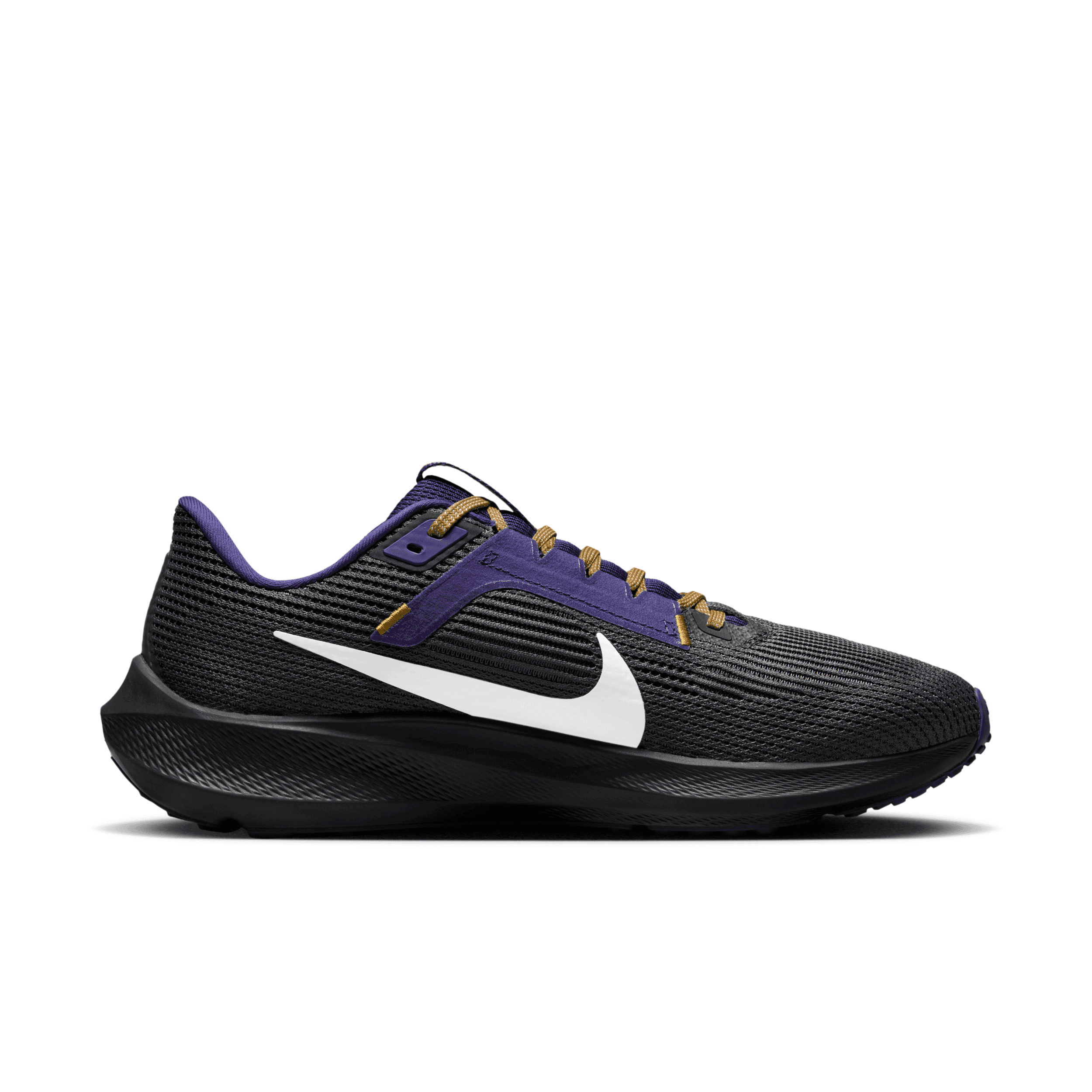 nike-nfl-x-air-zoom-pegasus-40