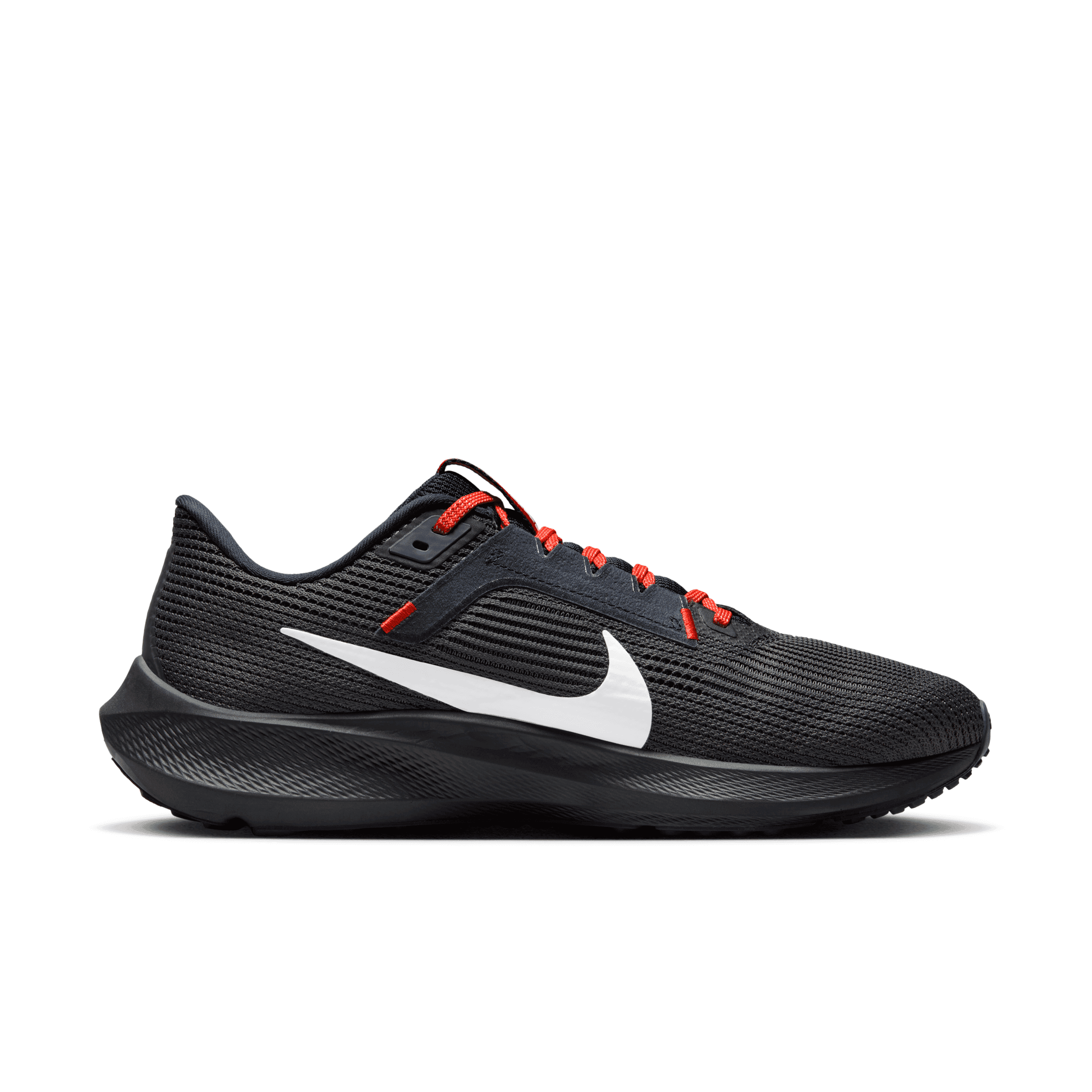 nike-nfl-x-air-zoom-pegasus-40