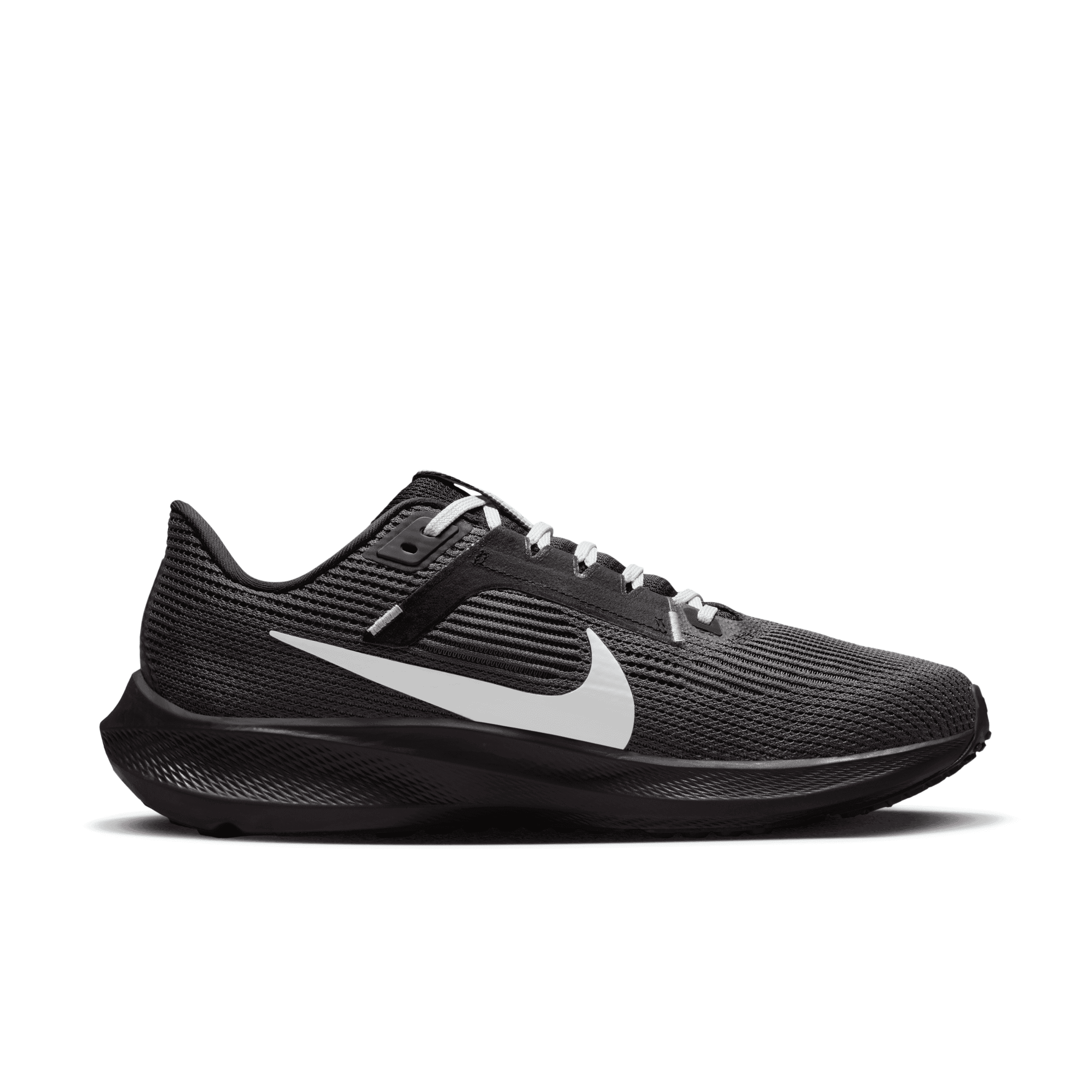 nike-nfl-x-air-zoom-pegasus-40