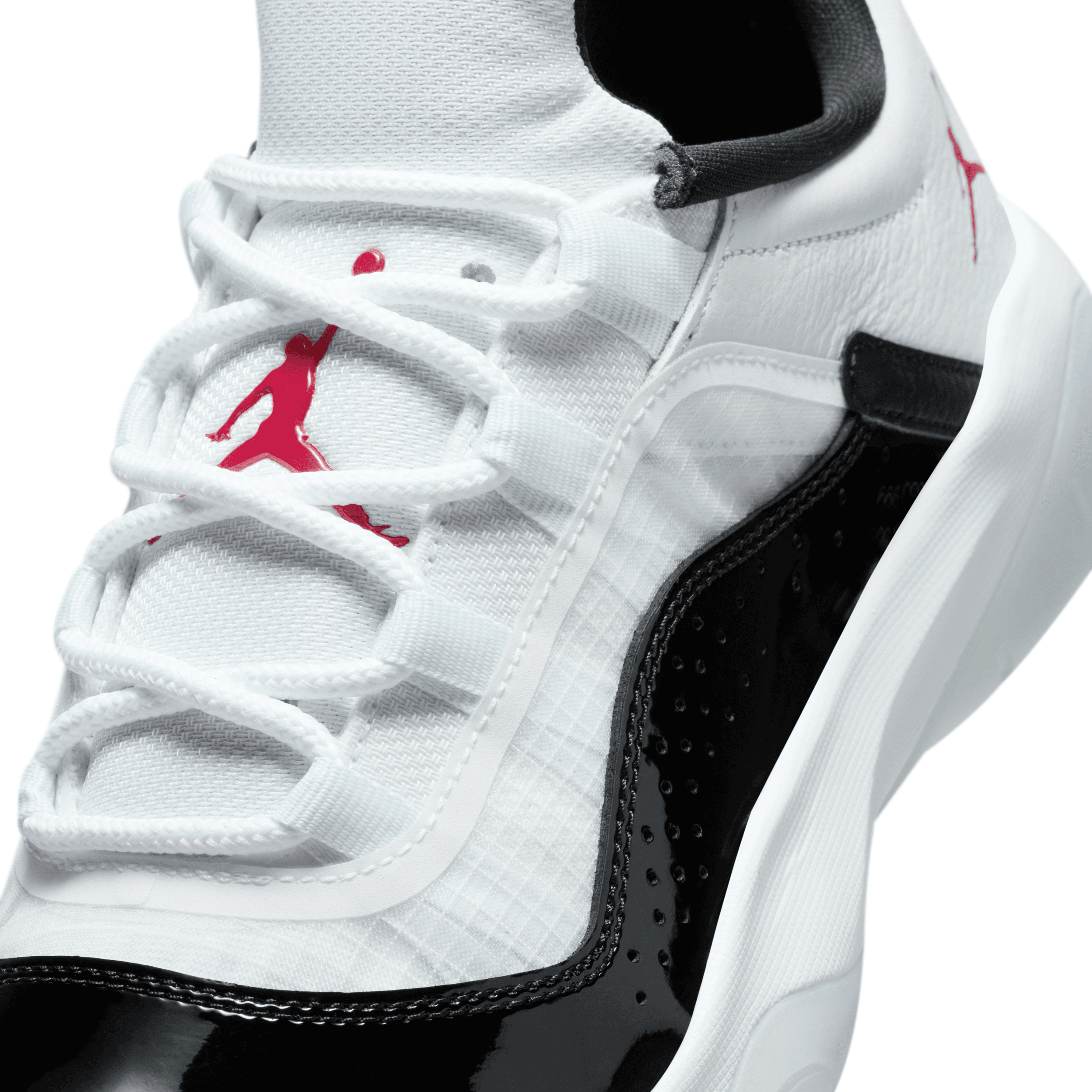 Air Jordan 11 ホワイト/ブラック Air Jordan 11 CMFT Low Black / White - Nov 2023 - DN4180070