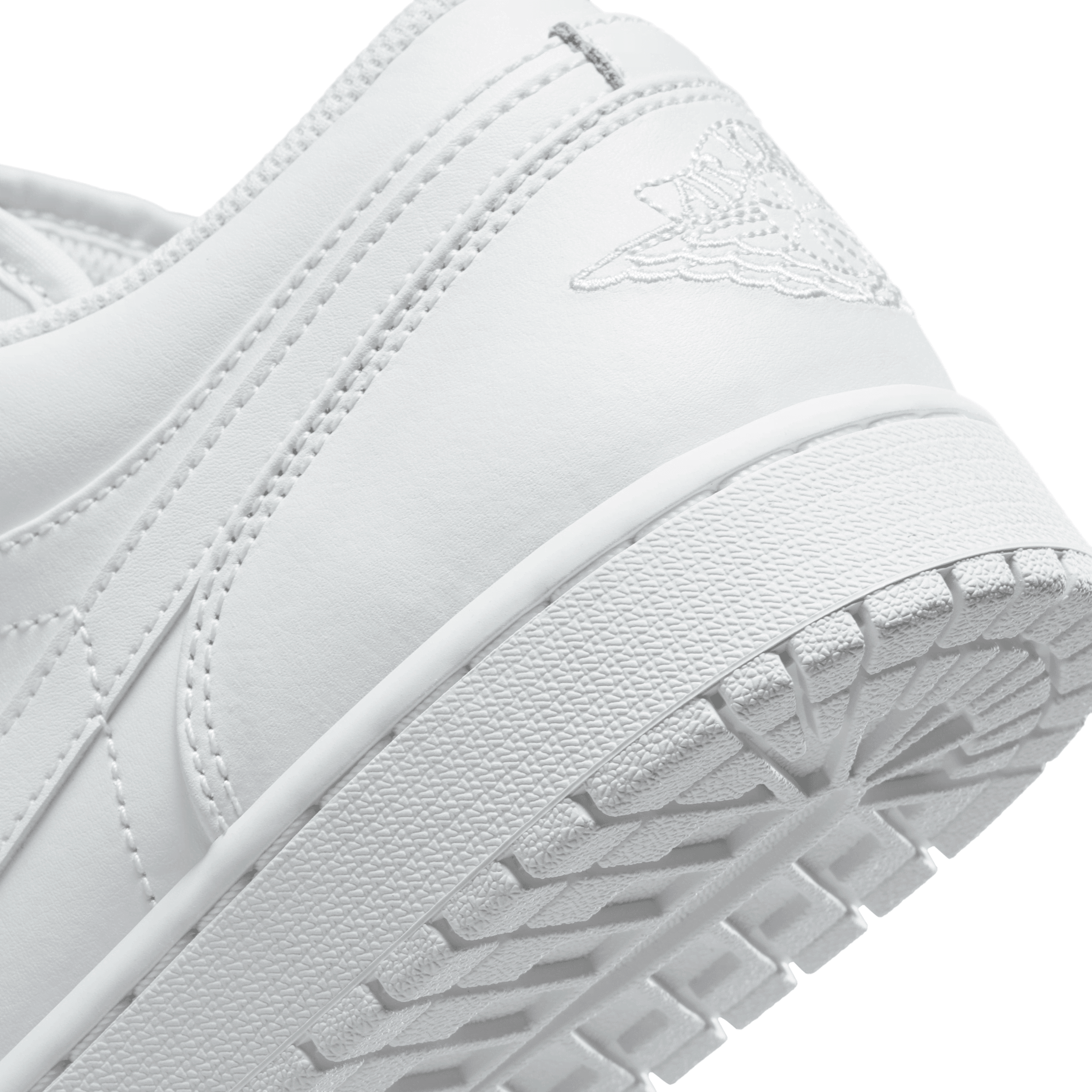 Air Jordan 1 Low 'Triple White' 2022 - 553558-136 Raffles & Where