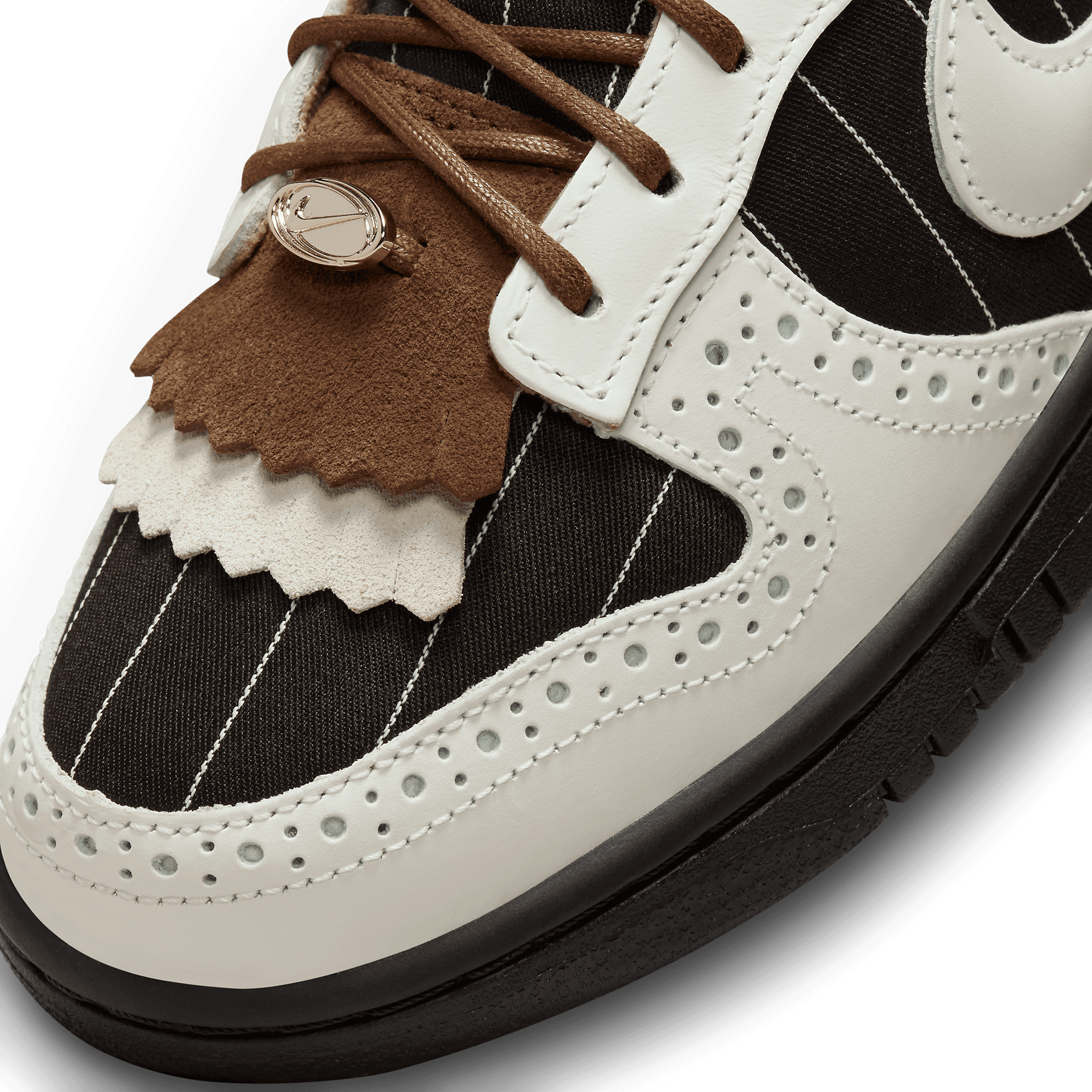 ナイキしゅーず 38％OFF ナイキ サッカー フットサル ターフシューズ ティエンポ