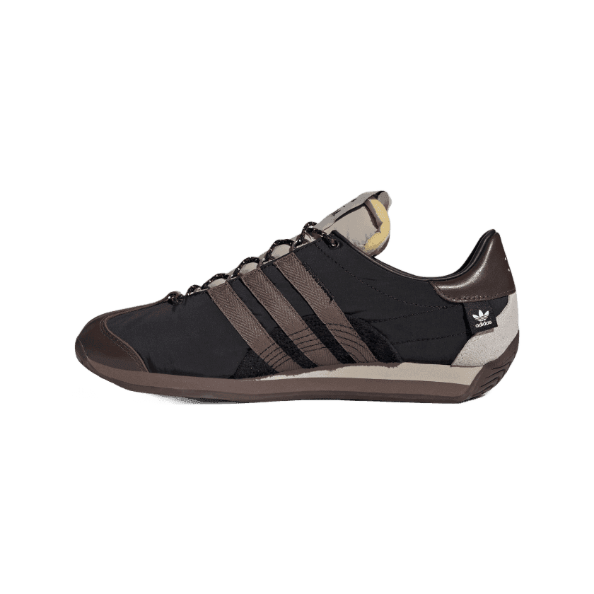 靴 adidas COUNTRY OG SFTM Adidas Country OG Sftm Core Black / Cream White - Nov 2024