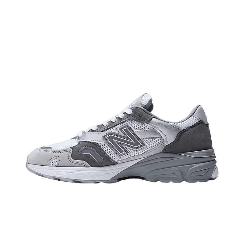 PAPERBOY × BEAMS × New Balance M920 Grey hqdefault.jpg