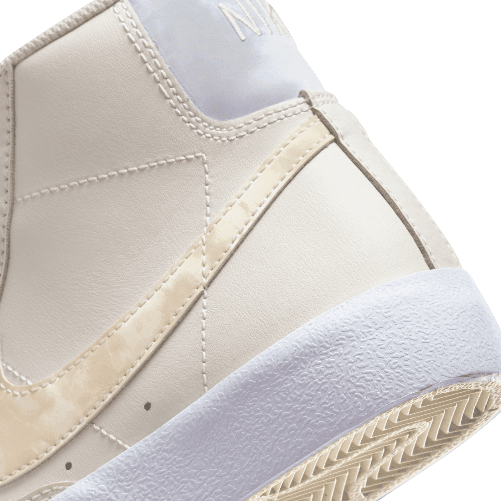 nike blazer mid 77 ivory