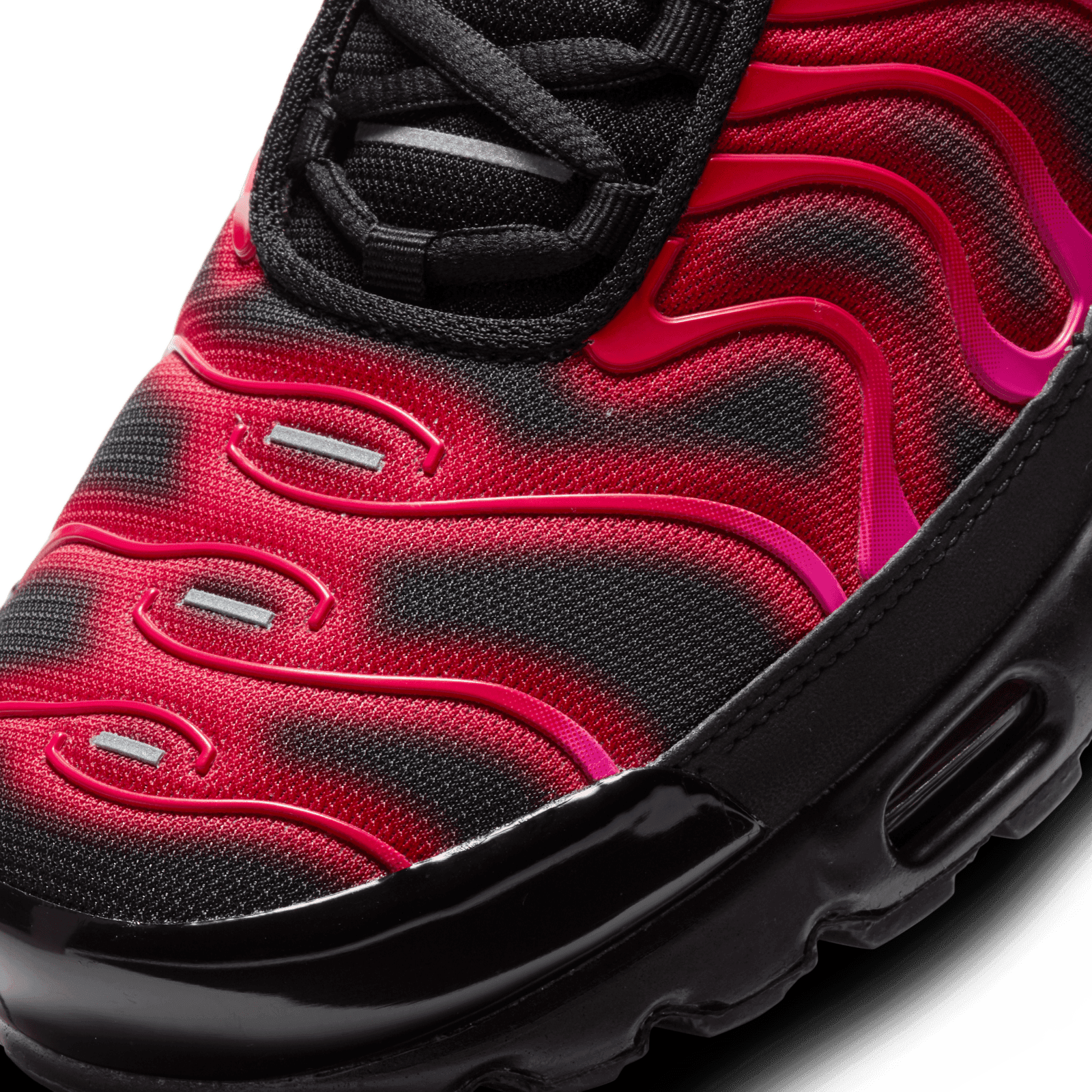 supreme x nike air max plus tn fire pink