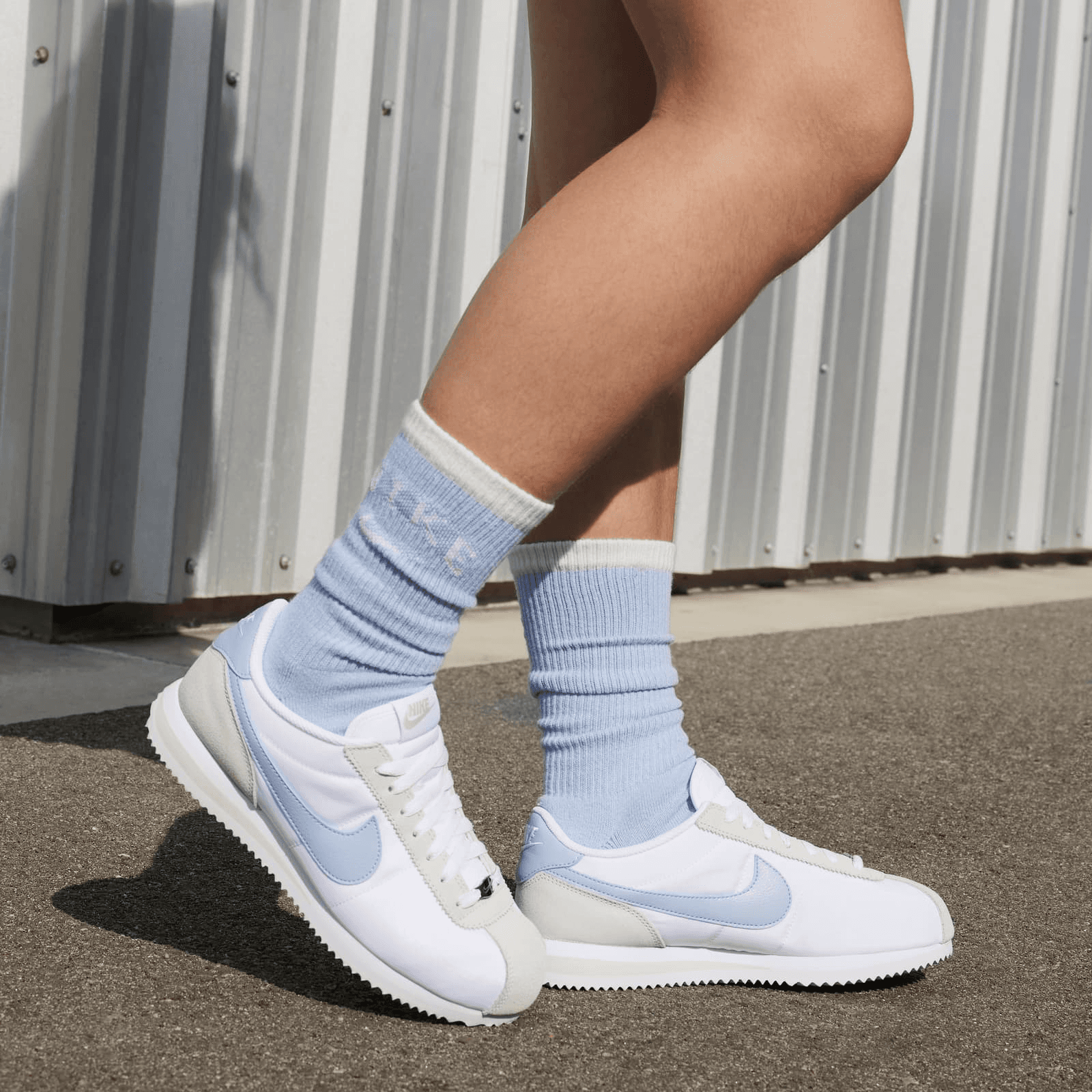 【2024最新】SNSで話題・人気の商品のおすすめアイテム Orewood Light Cortez Nike Brown DZ2795 - Blue Armory Light 置物
