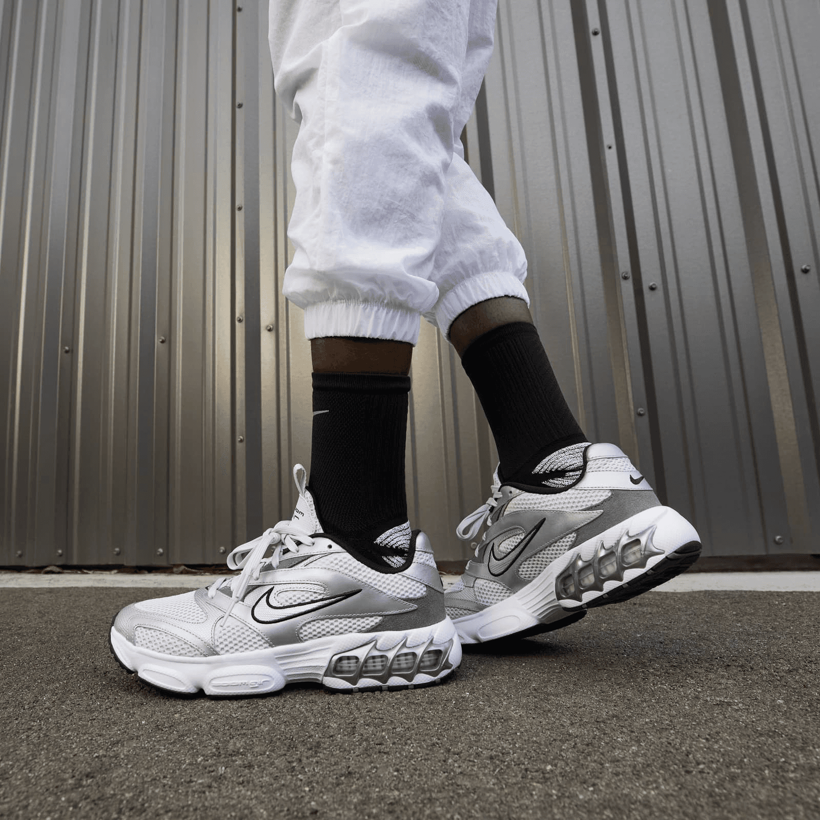 Nike Zoom Air Fire - DR7852-001 Raffles & Where to Buy