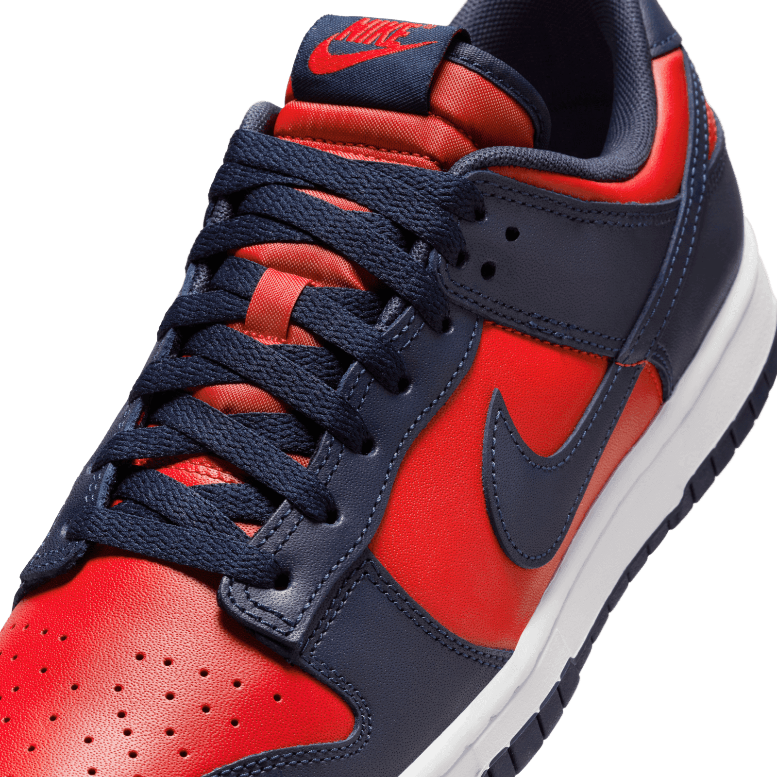 ナイキ スコーピオン ポスター The Nike Dunk Low CO.JP University Red Obsidian Releases