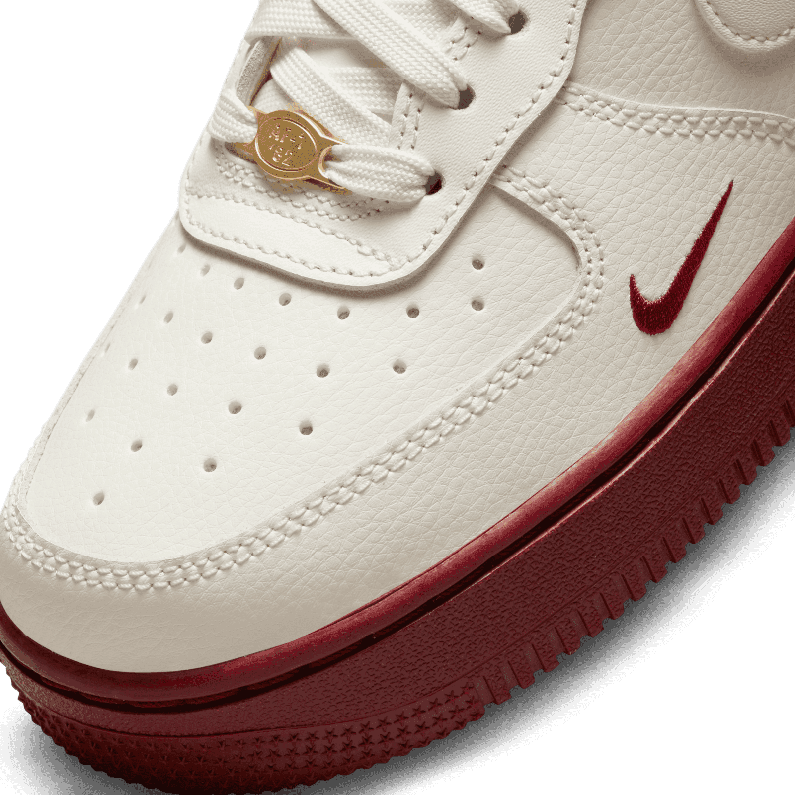 NIKE ★ Air Force 1 '07 LV8 40th Anniversary ★Sail/Team Red Nike Air Force 1 '07 SE 40th Anniversary - Sail Team Red