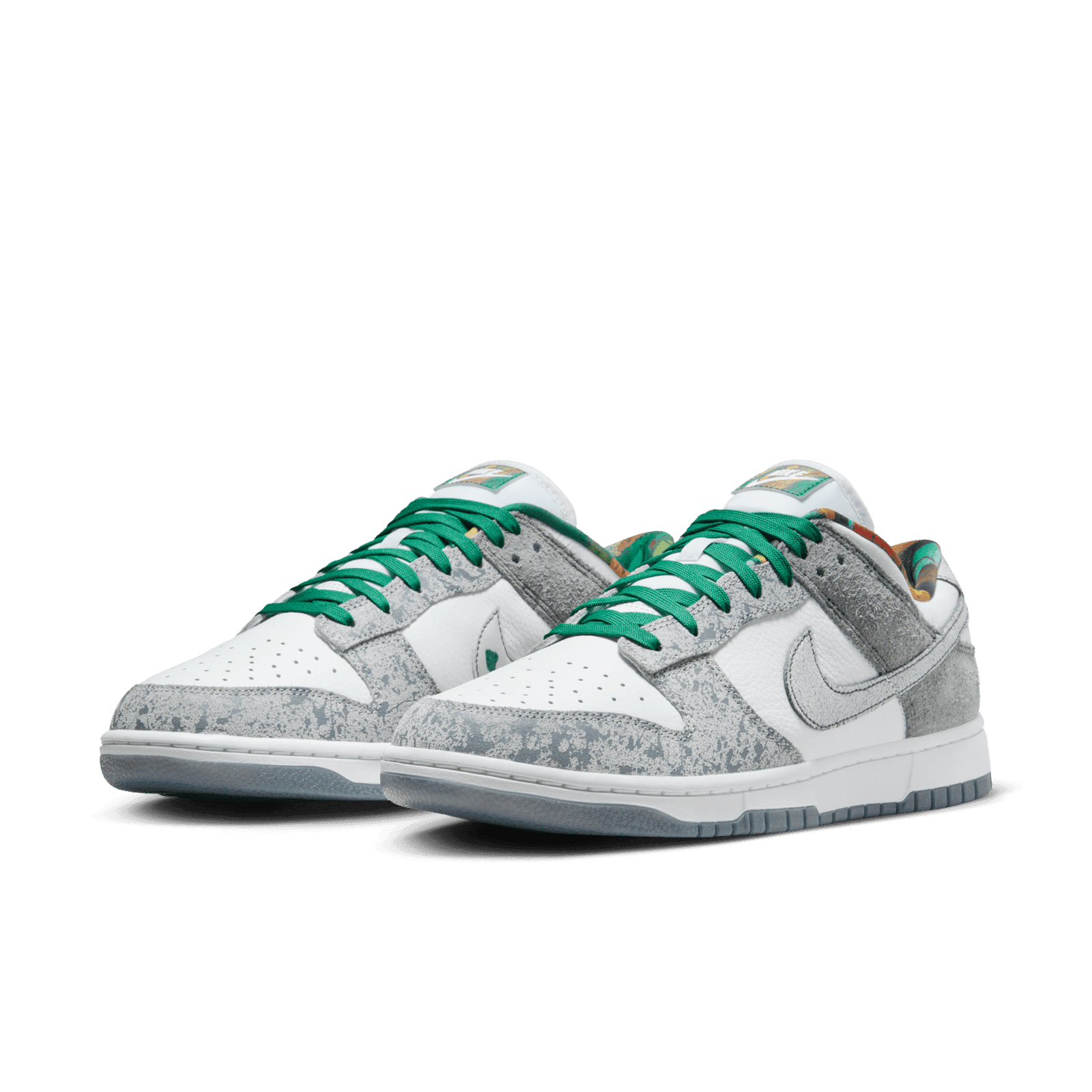 The Nike Dunk Low Philly Releases in June 2024