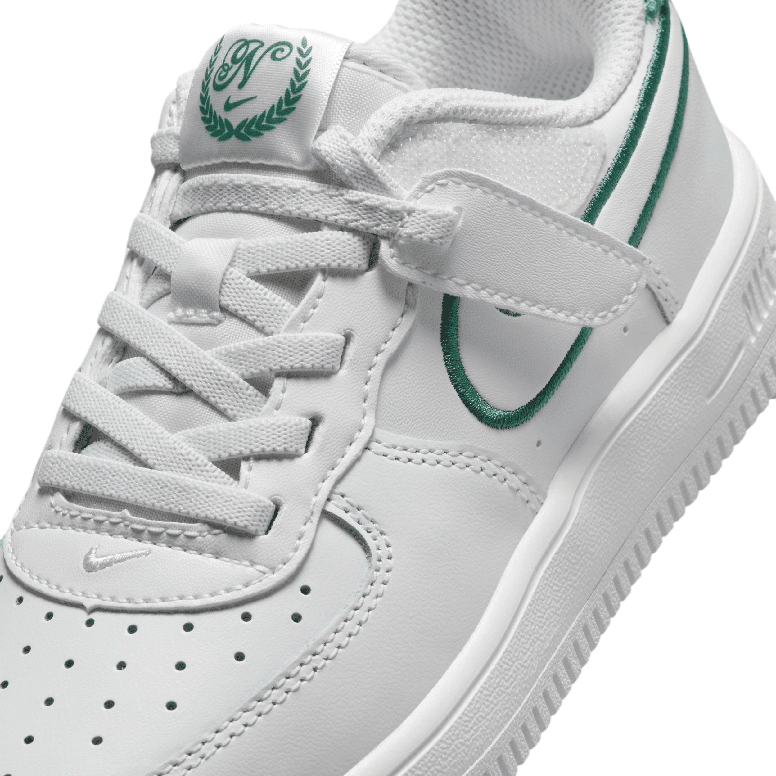 【Nike】★大人気★Air Force 1 Low Protro★関税・送料無料★ ☆ナイキ☆Nike Air Force 1 Low Silver Swoosh 男女OK 大人気