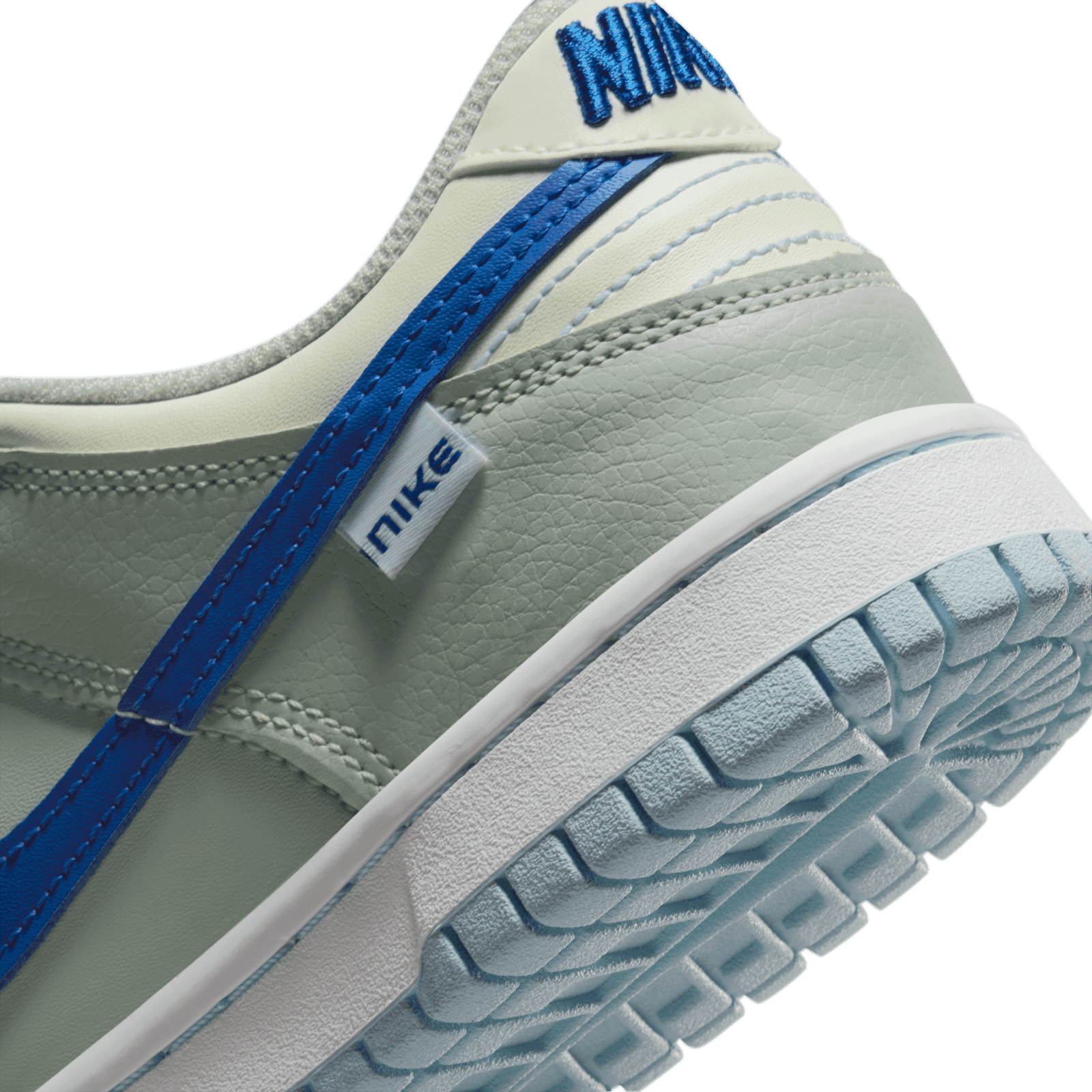 nike-dunk-low-ivory-hyper- nike-dunk-low-ivory-hyper-