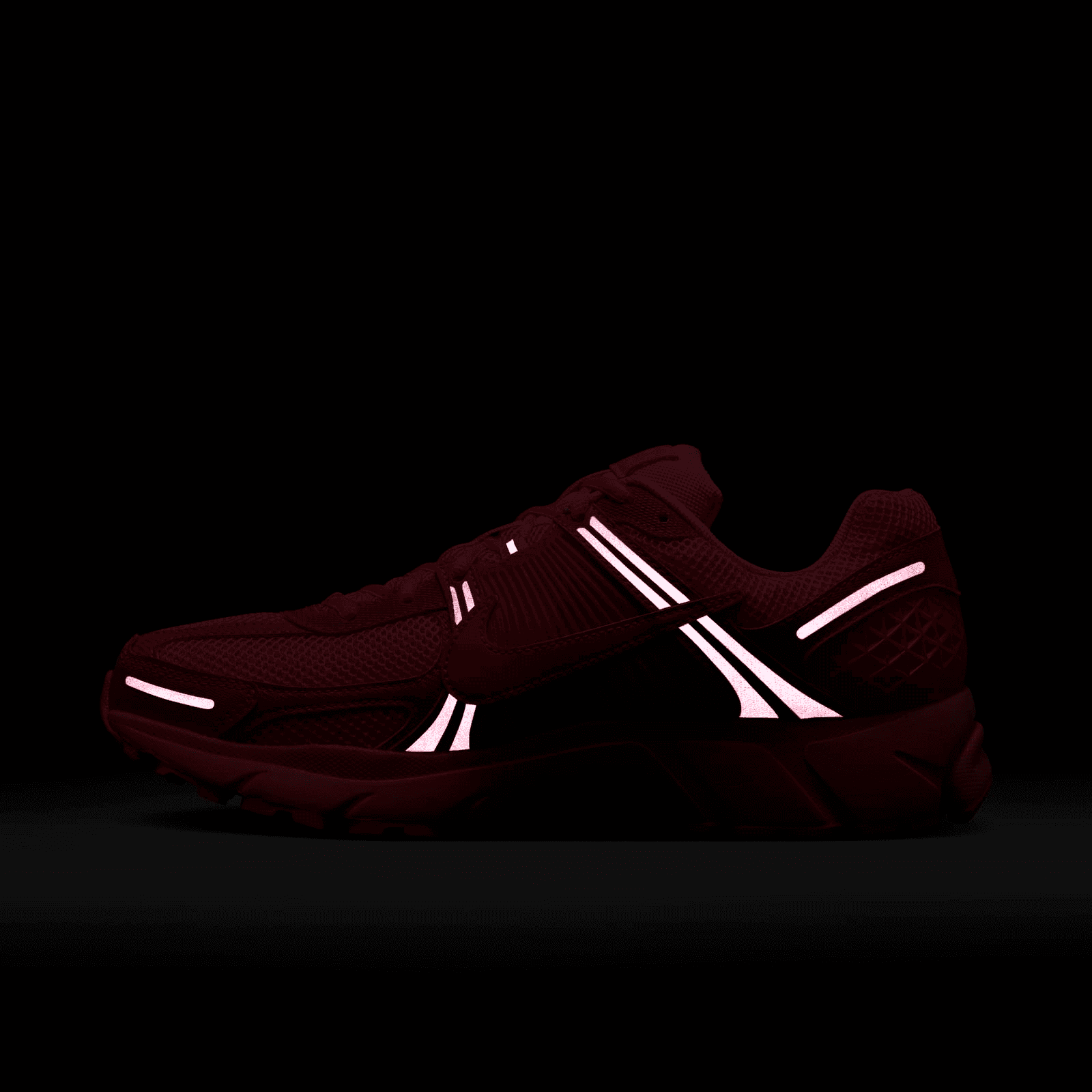 Nike Zoom Vomero 5 Hot Punch - HF5493-600 Raffles & Where to Buy