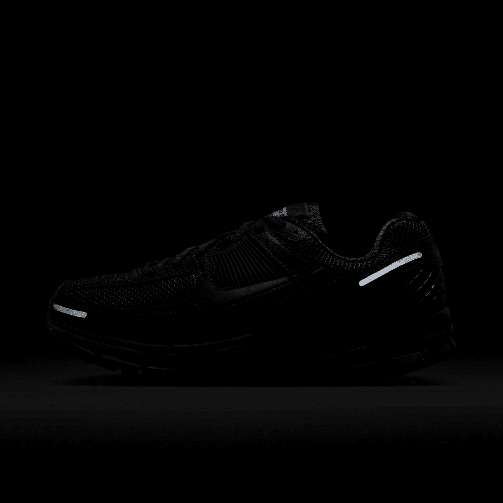 Nike Zoom Vomero 5 Triple Black (W) - FQ7079-002 Raffles & Where