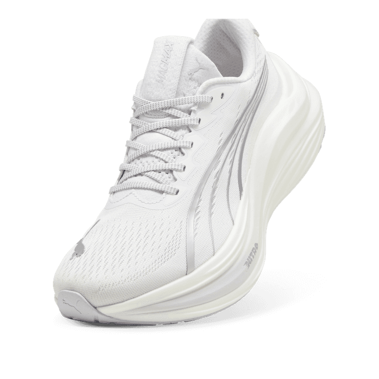 PUMA MagMax NITROâ„¢ Men in White/Silver - 310088-04 Release Info