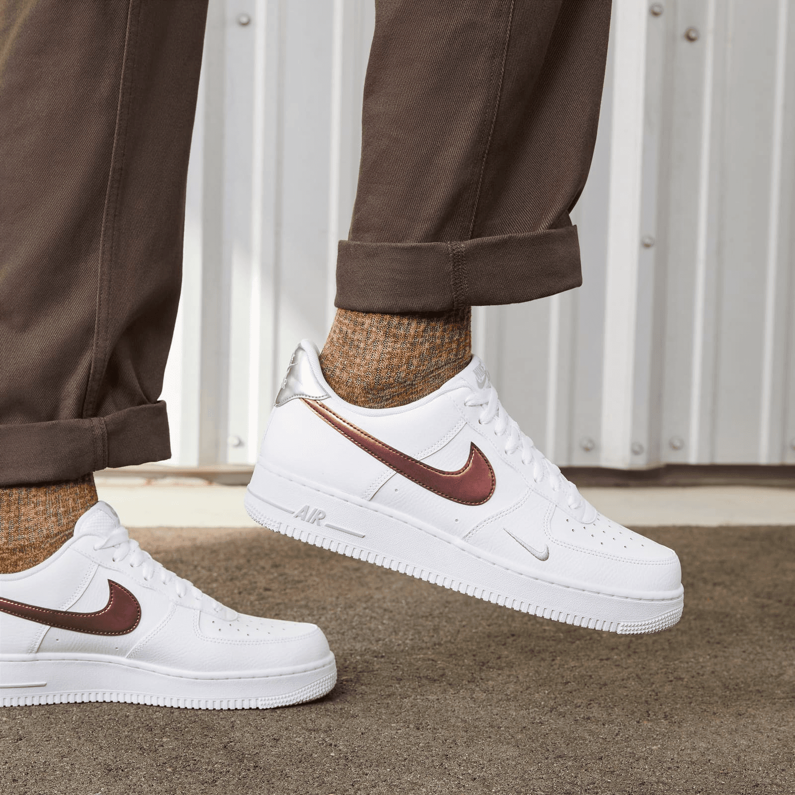 ★人気★ NIKE Air Force 1 ’07 White Picante Red NIKE AIR FORCE 1 '07 WHITE/WHITE-PICANTE RED 23FA-I（ナイキ