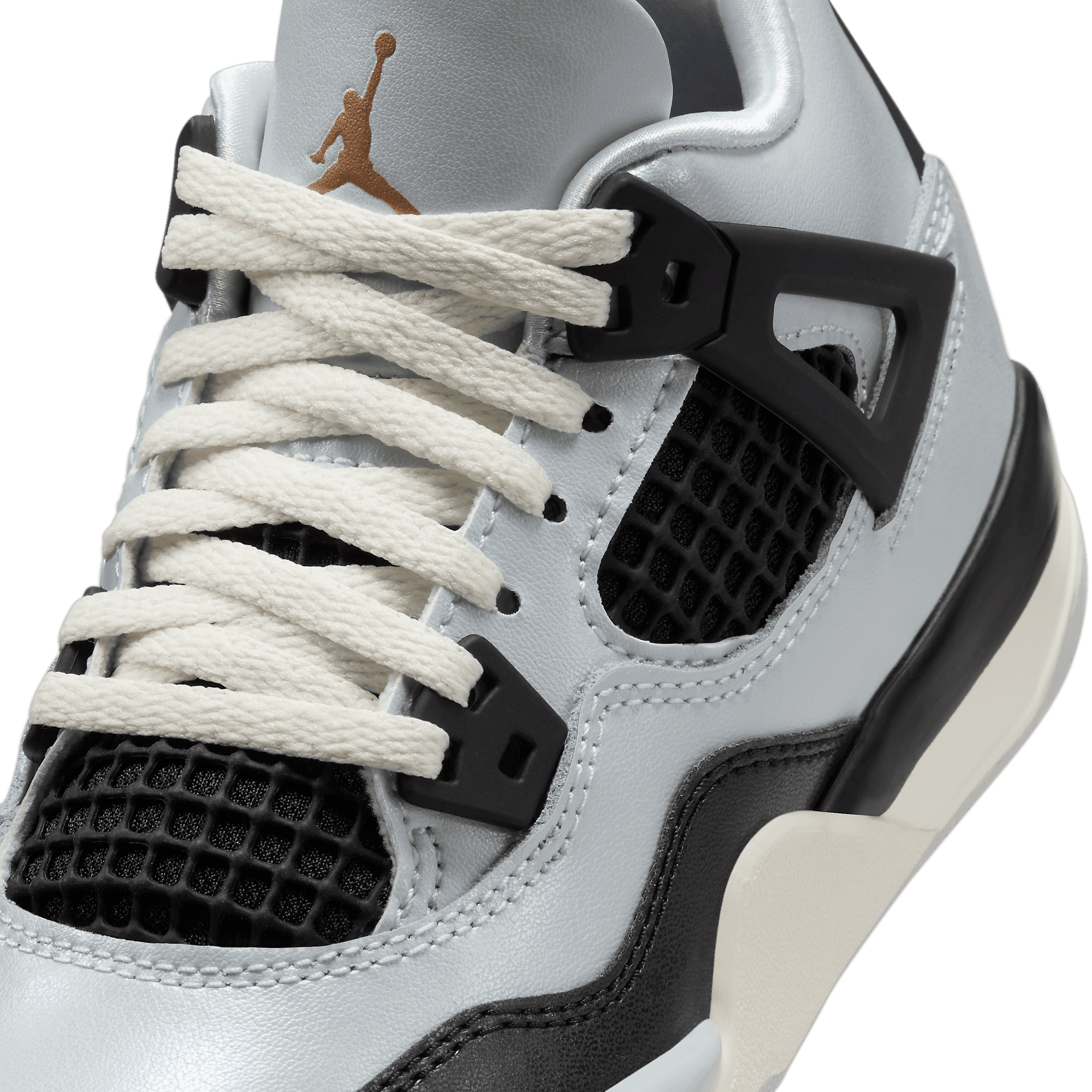 air-jordan-4-retro-platinum-