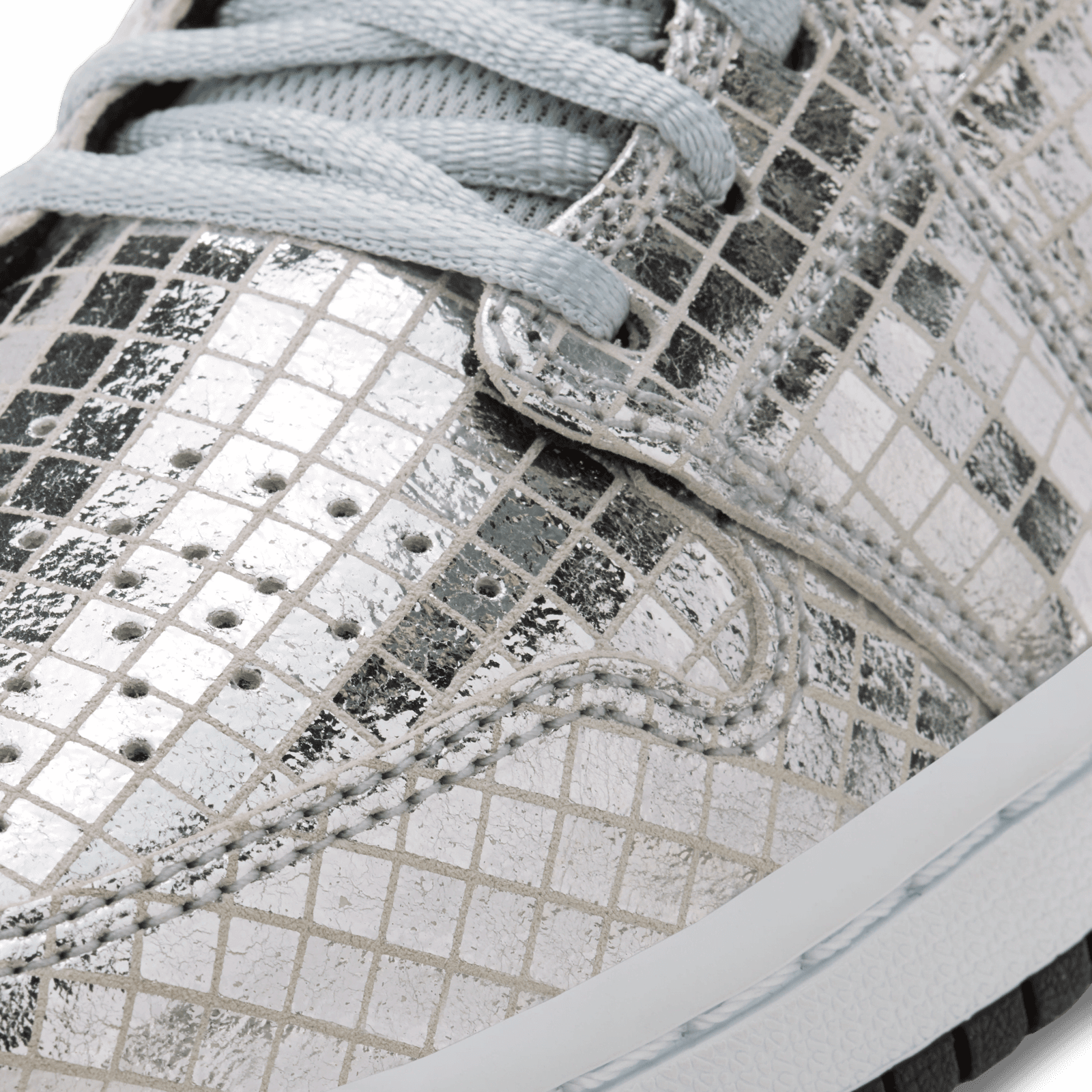 Jordan 1 Mid SE Disco Metallic Silver (W) - CU9304-001