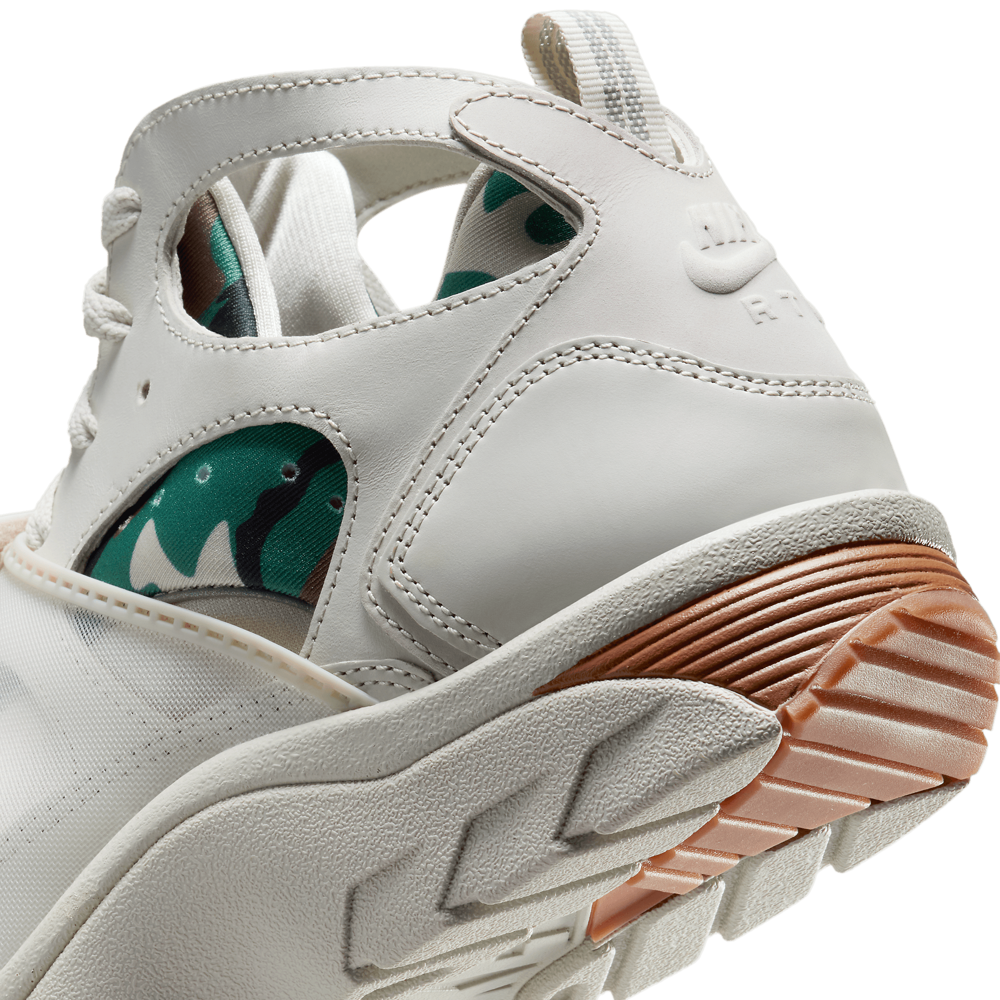 2024-25 秋冬新作  Corteiz Huarache Trainer Air Nike Light FQ8793-002 - Bone ポケモンカードゲーム