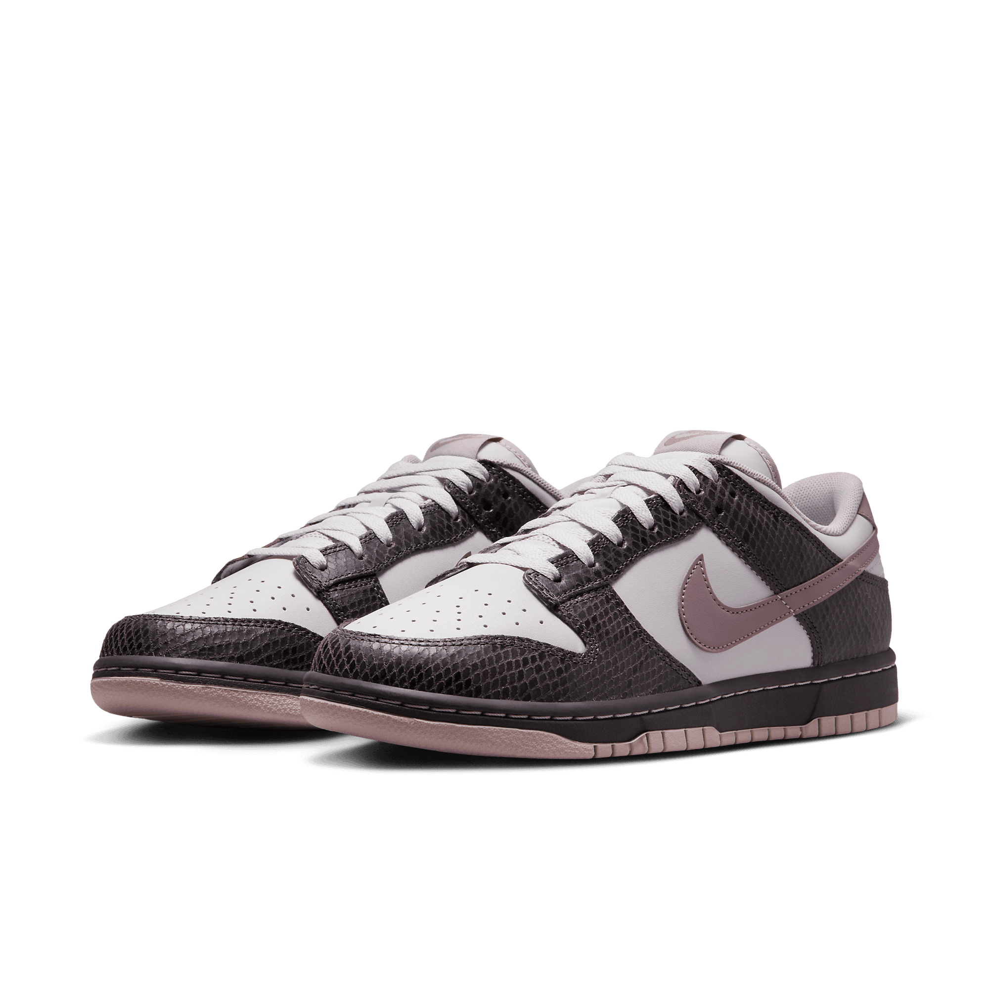 nike-dunk-low-snakeskin-medium