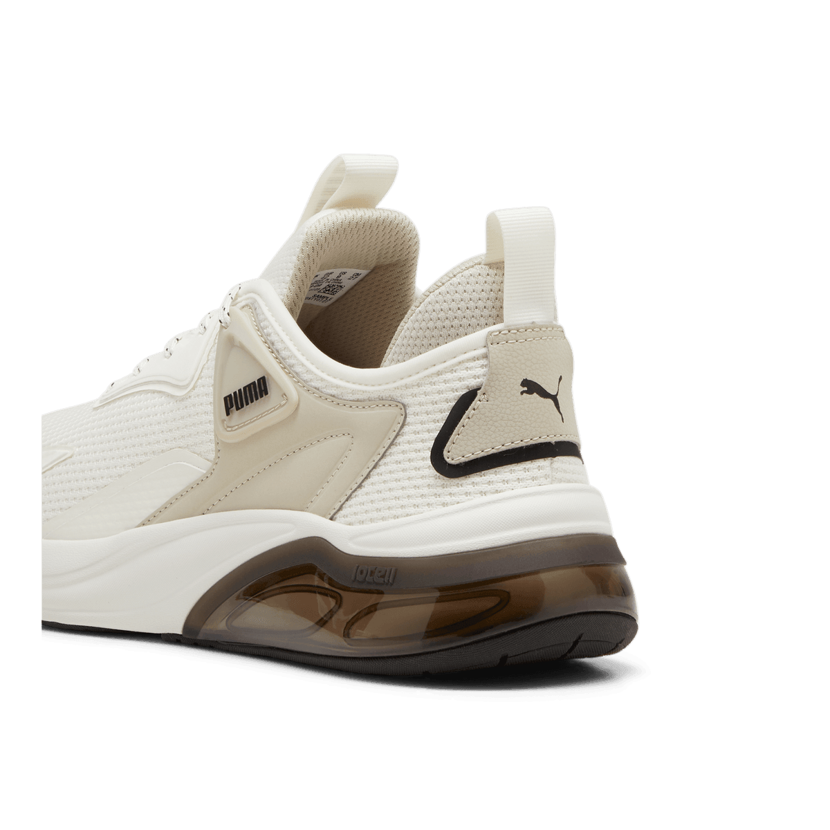 puma-cell-thrill-in-desert-