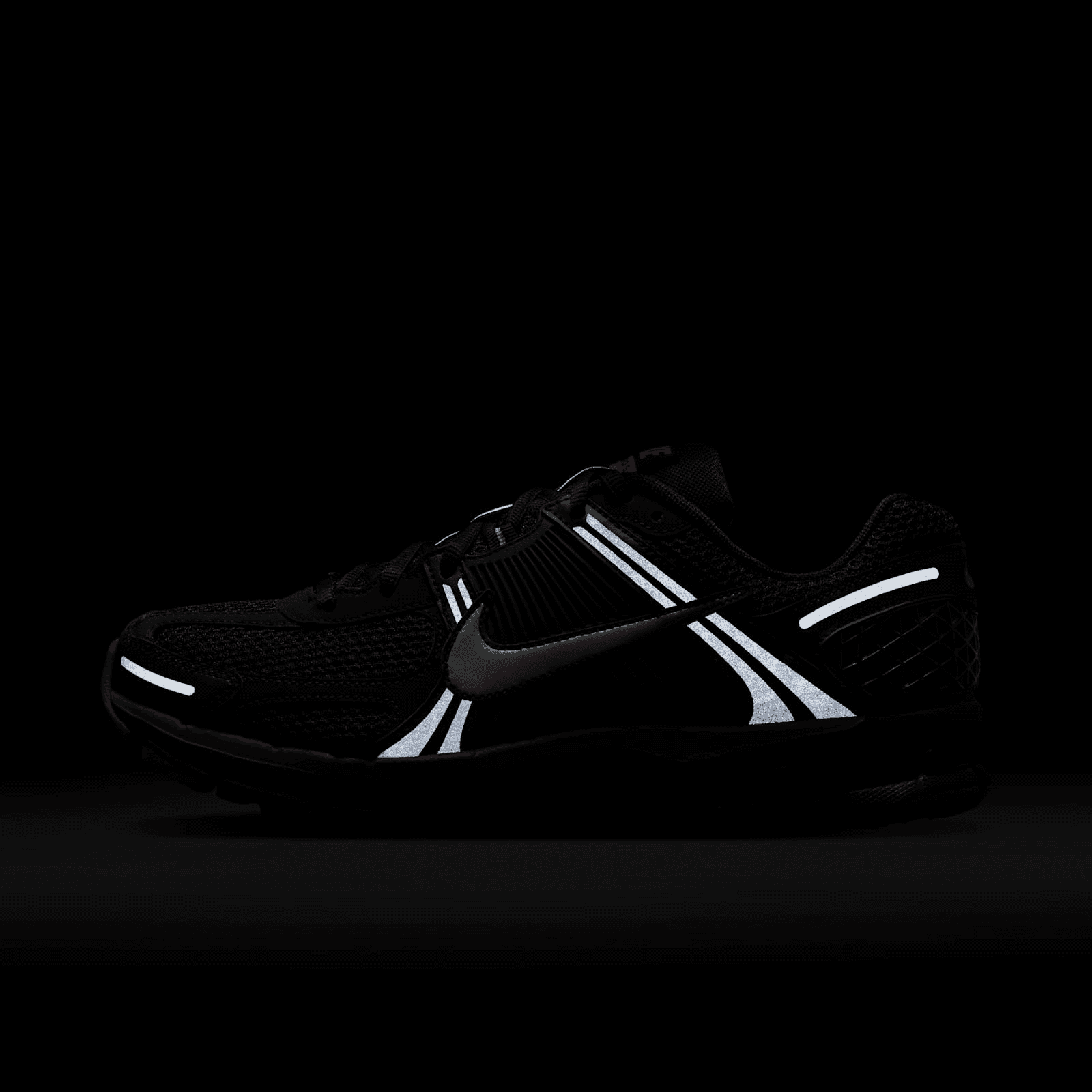 The Nike Zoom Vomero 5 Black Pink Blast Releases Summer 2025