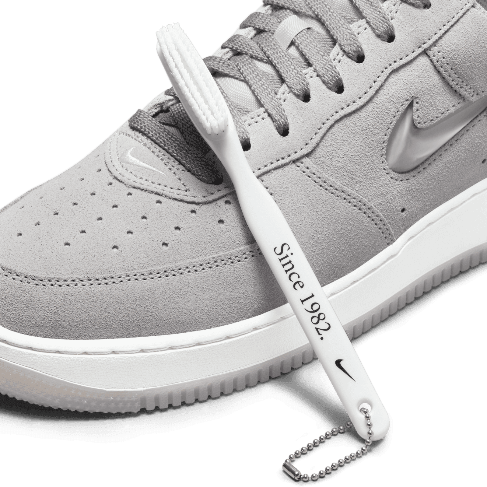 nike-air-force-1-low-jewel- 