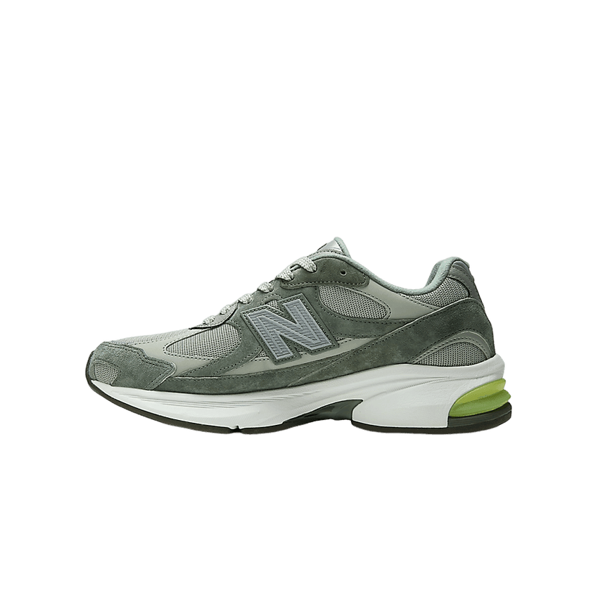 new-balance-2010-wtaps-olive-