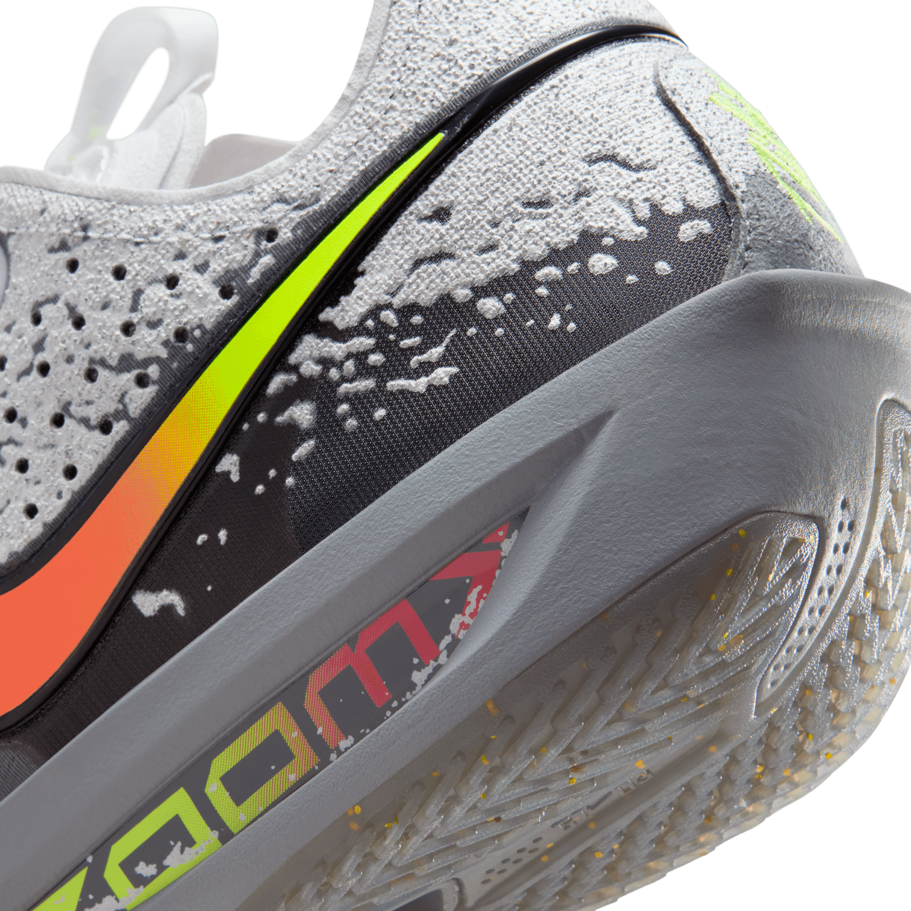 Nike Air Zoom GT Cut 3 Christmas Basketball Shoes II6580-001 Men\'s Size 10.5 Featuring a fresh and frosty yet electrifying look, the Nike  main image 4