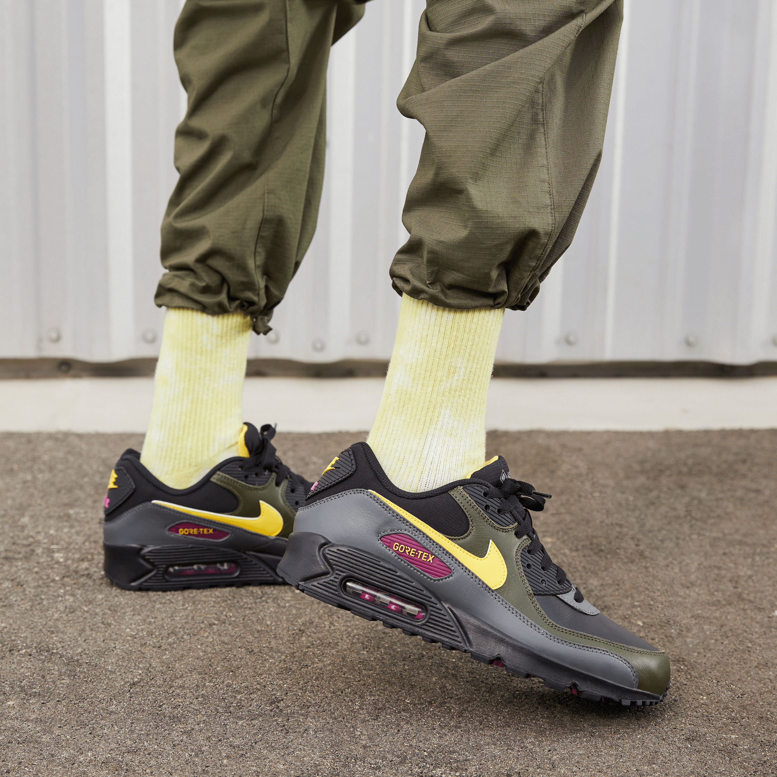 Nike Air Max 90 Gore-Tex Black Sequoia - DJ9779-001