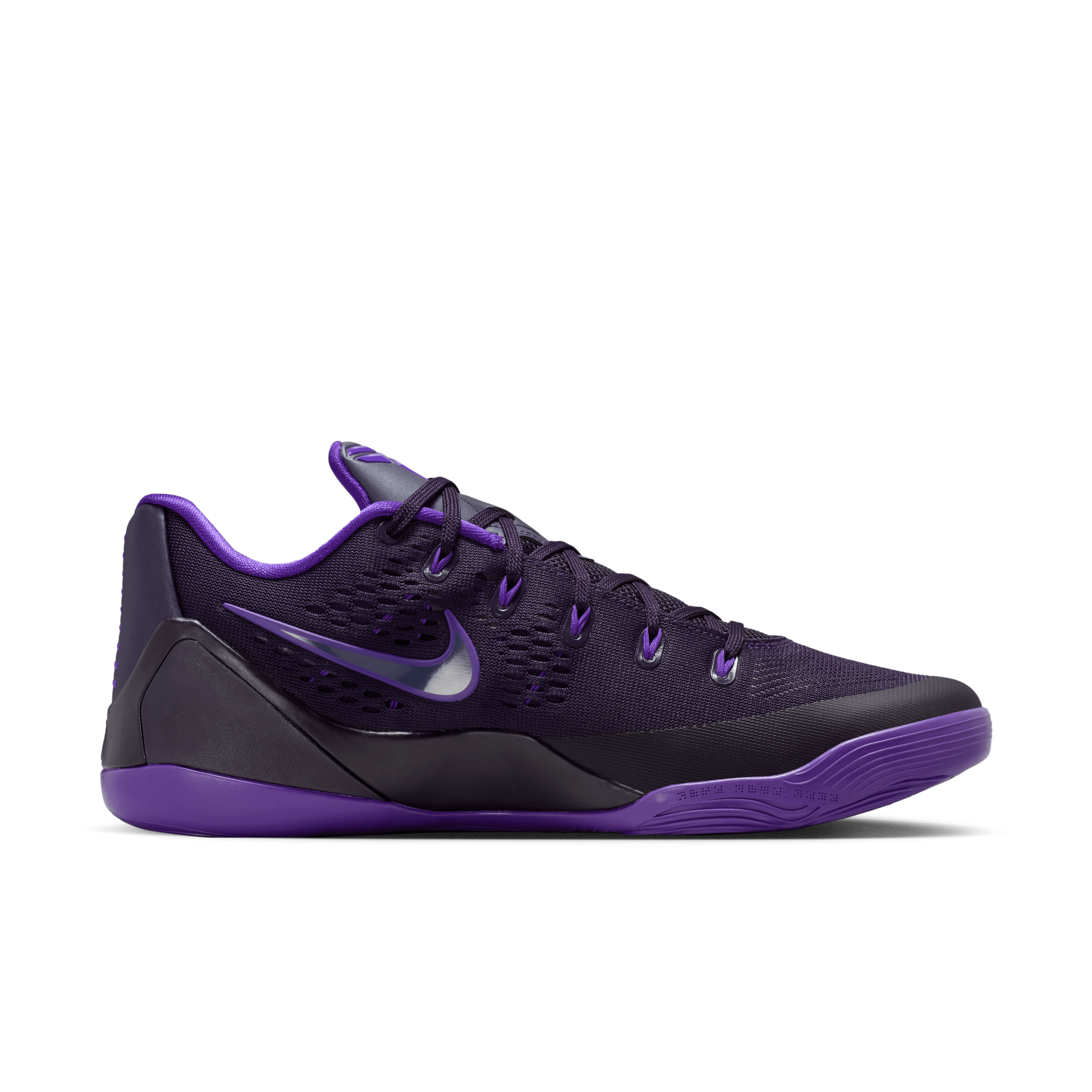 ナイキ コービー 9 エリート EM プロトロ パープルダイナスティ 32.0 This Nike Kobe 9 Protro EM is Giving Us Moonwalker Vibes