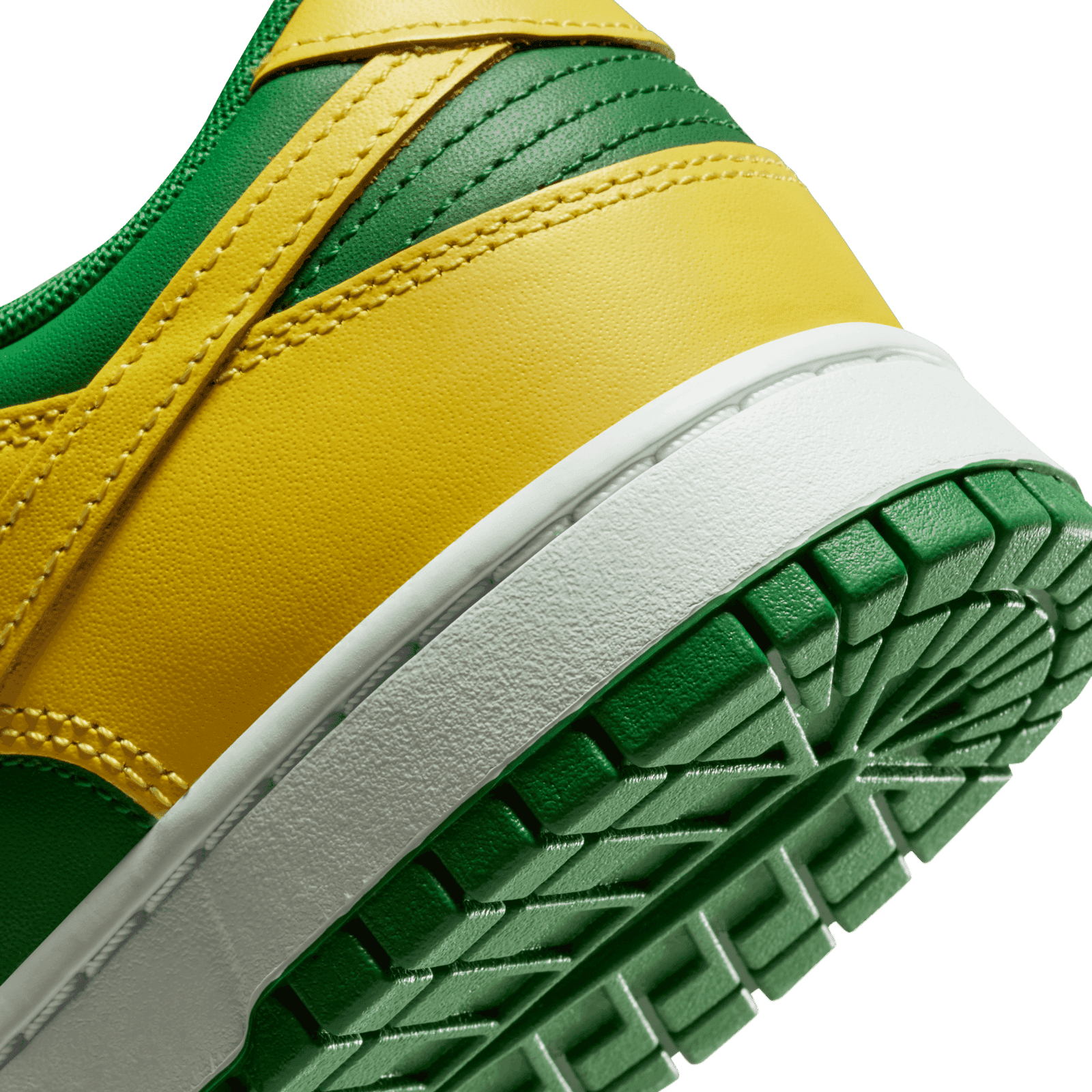 The Nike Dunk Low BTTYS Oregon Drops March 8th The Nike Dunk Low BTTYS Oregon Drops March 8th