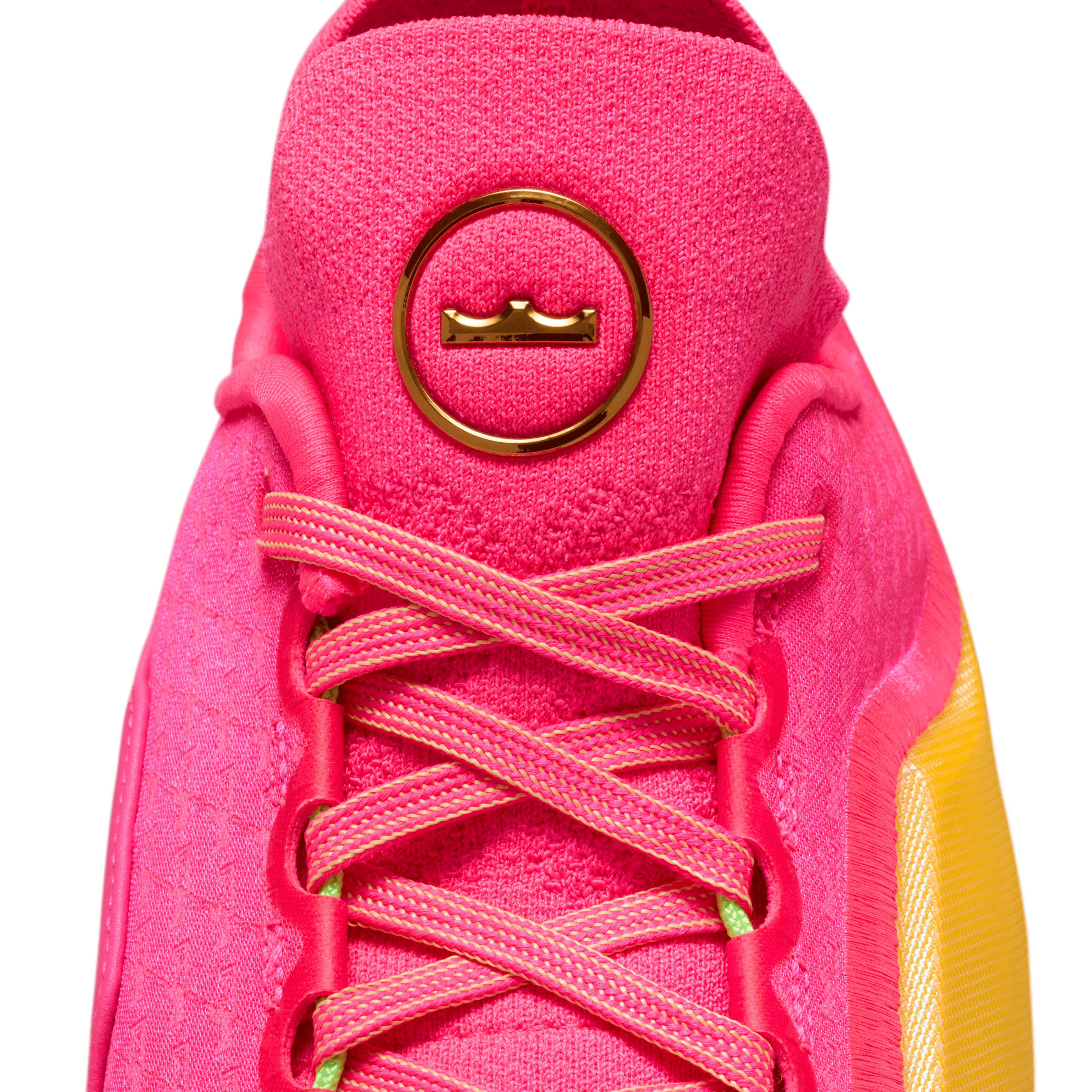 The LeBron 23 Elite Good Intentions Recalls The King display picture 1