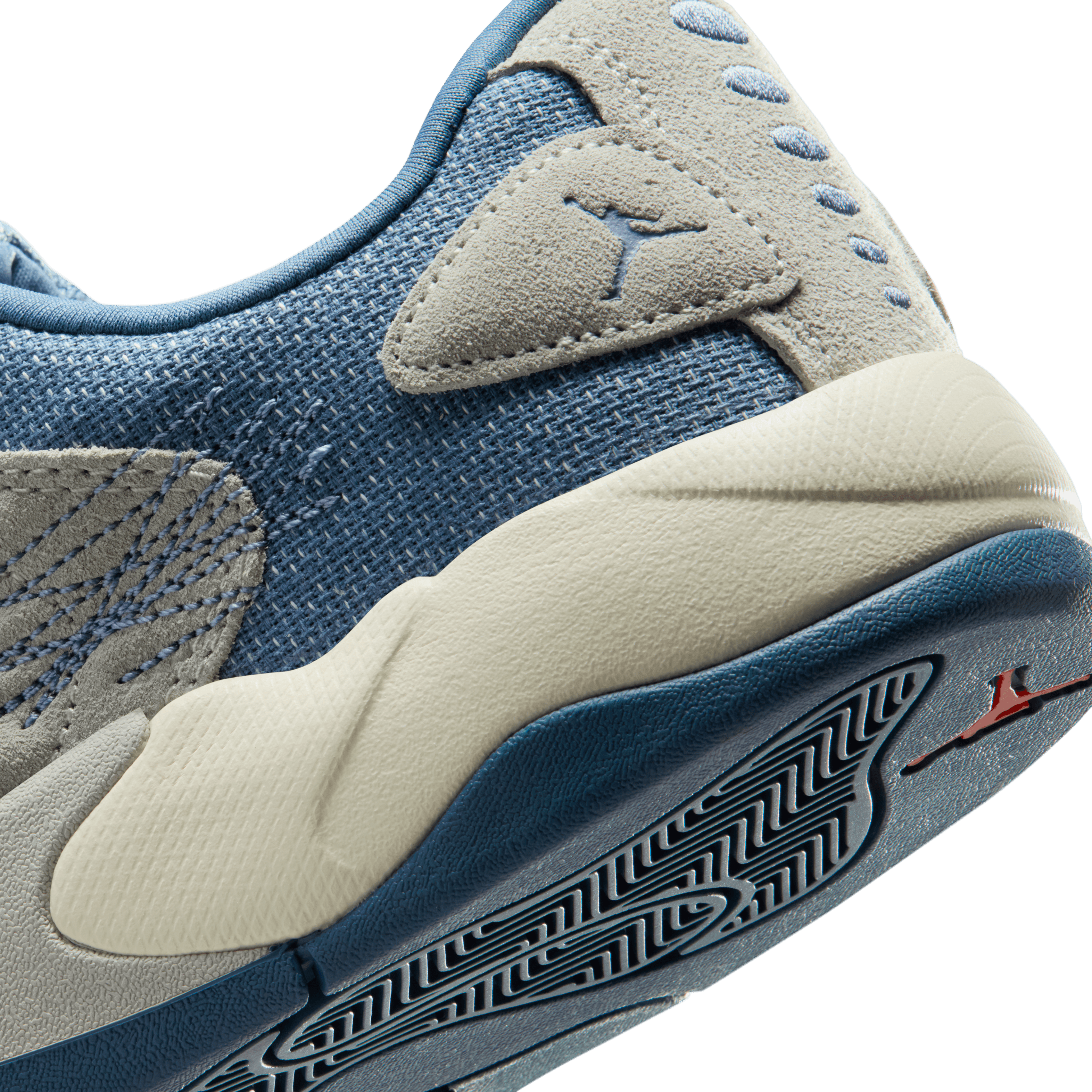 Jordan Adds Sashiko Stitch Details to a new Session SE Skate Shoe