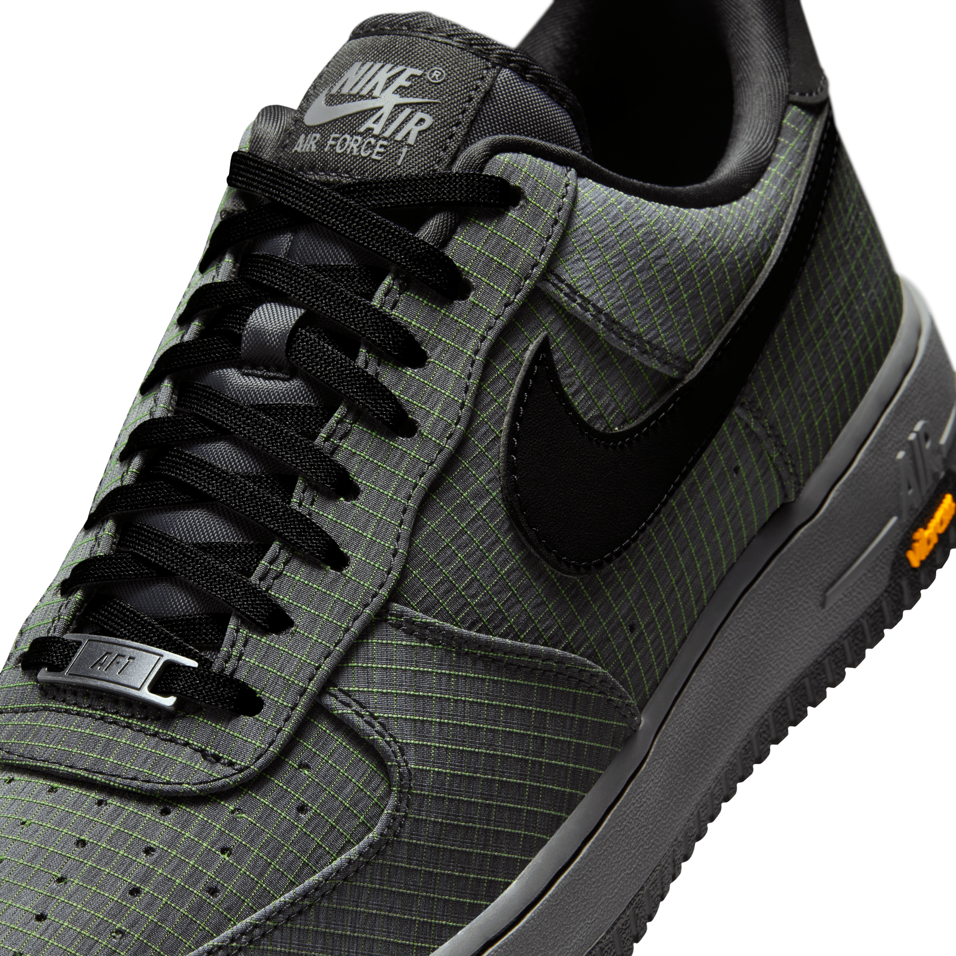 【未使用に近い】NIKE AIR FORCE 1 LOW 