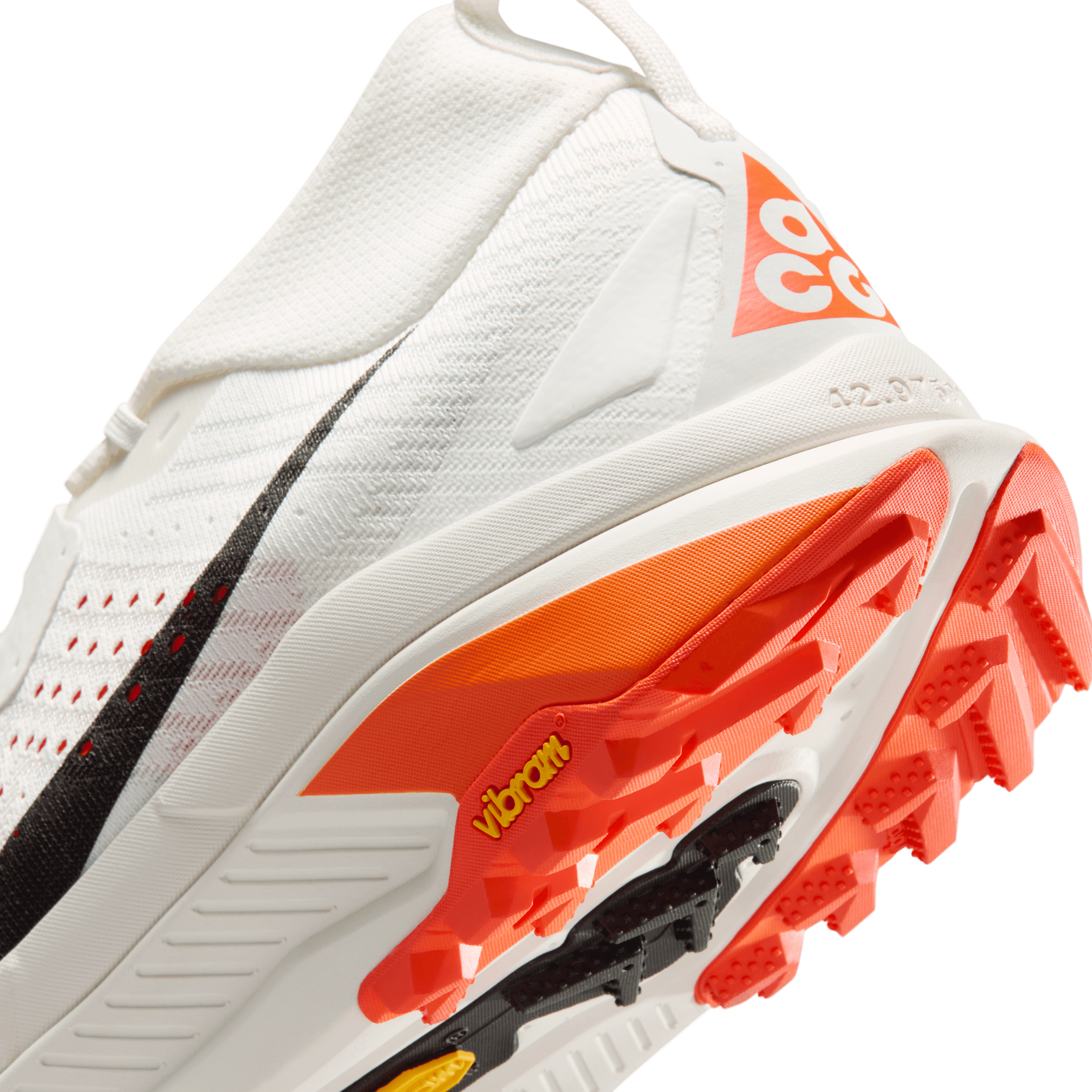 Nike ACG Zegama Summit White Phantom - HV8113-103 Raffles & Where