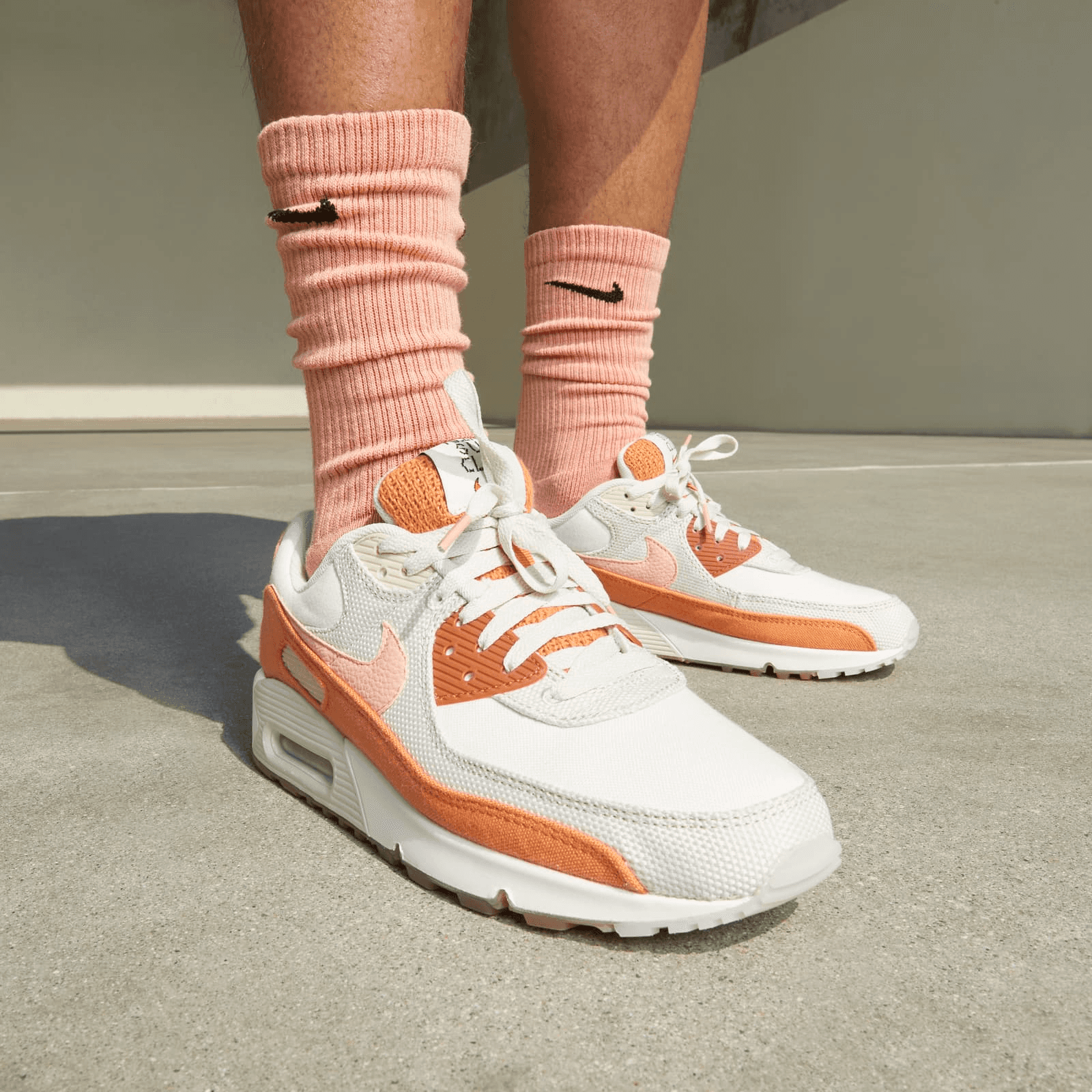 Nike Air offers Max 90 “Sun Club”