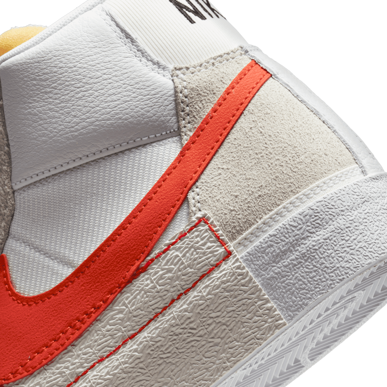 ✨ B4 SIZE 9 MEN\'S NIKE BLAZER MID 77 PRO CLUB WHITE /  HABANERO RED  DQ7673 101 Nike Blazer Mid 77 Remastered Pro Club Habanero Red | SASOM main image 2