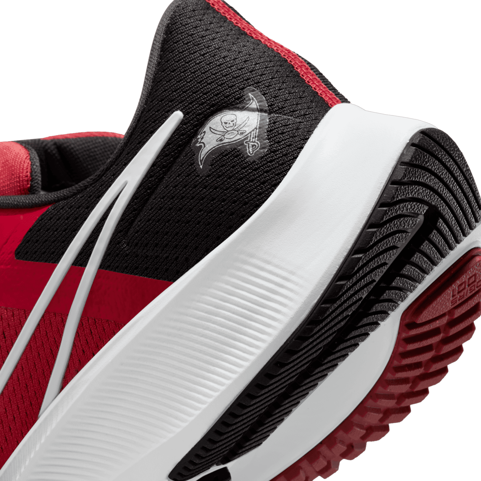 Nike Air Zoom Pegasus 38 (NFL Tampa Bay Buccaneers) Running 