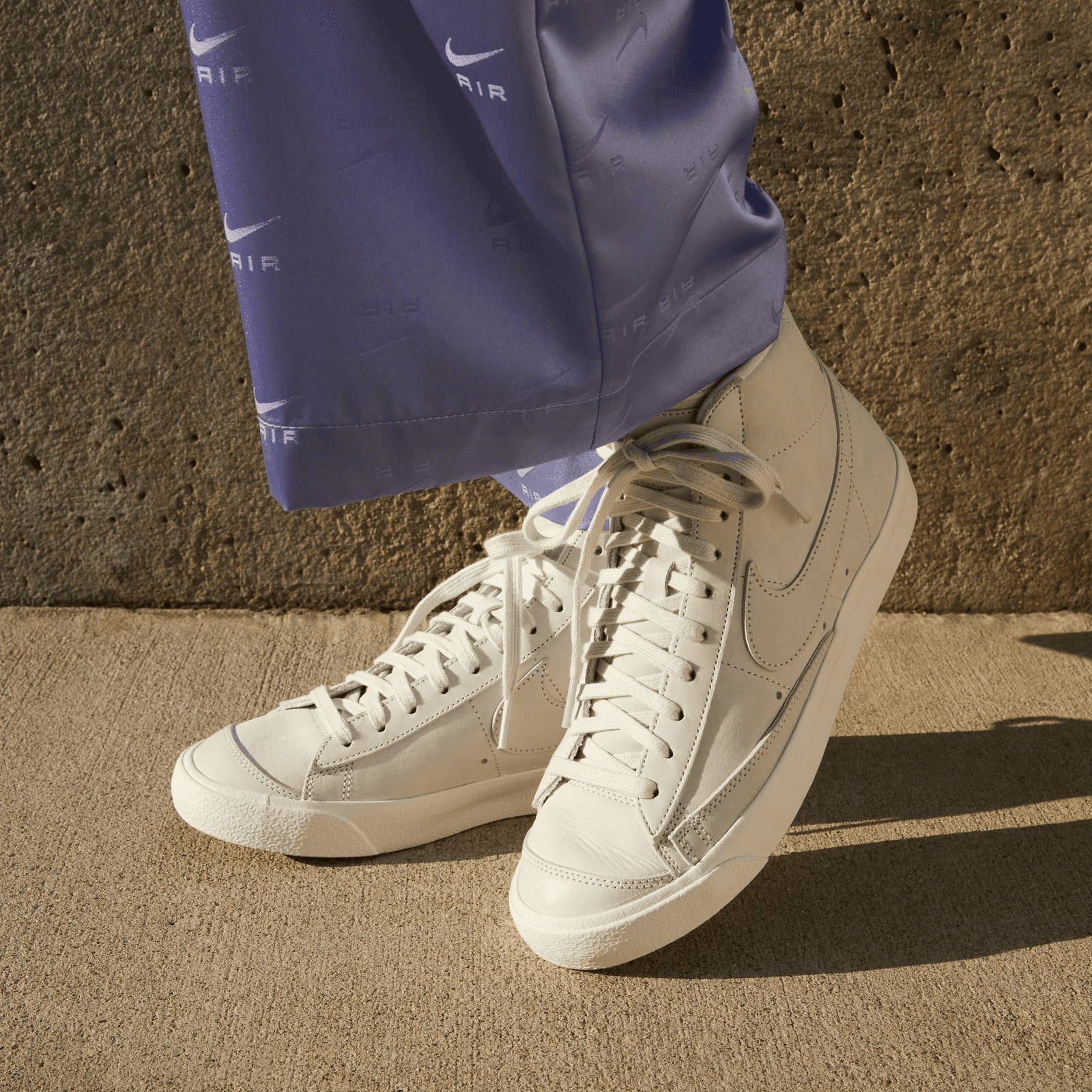 nike-blazer-mid-premium-shoes-  display picture 1
