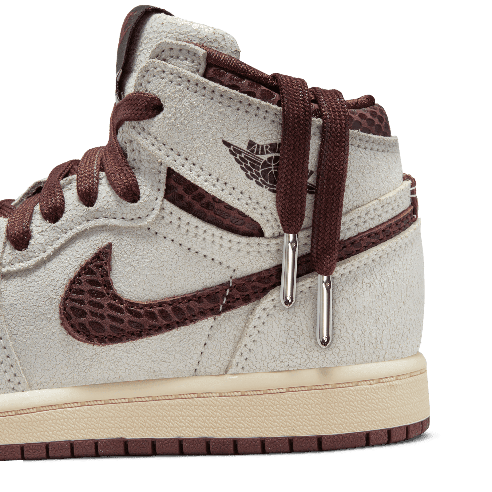 Air Jordan 1 x A Ma Maniere Review& On foot - YouTube